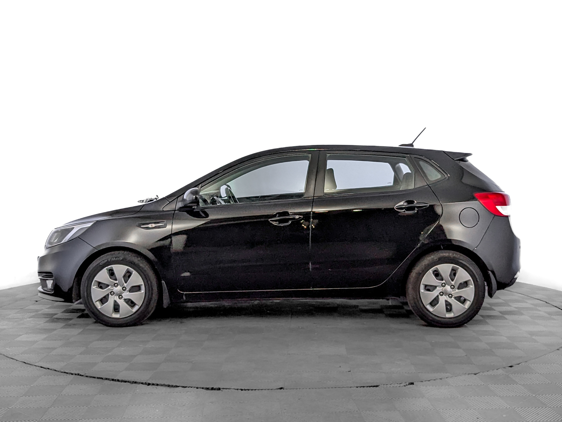 KIA Rio 1.60 (123 л.с), автомат, 2017, пробег 41 179 км