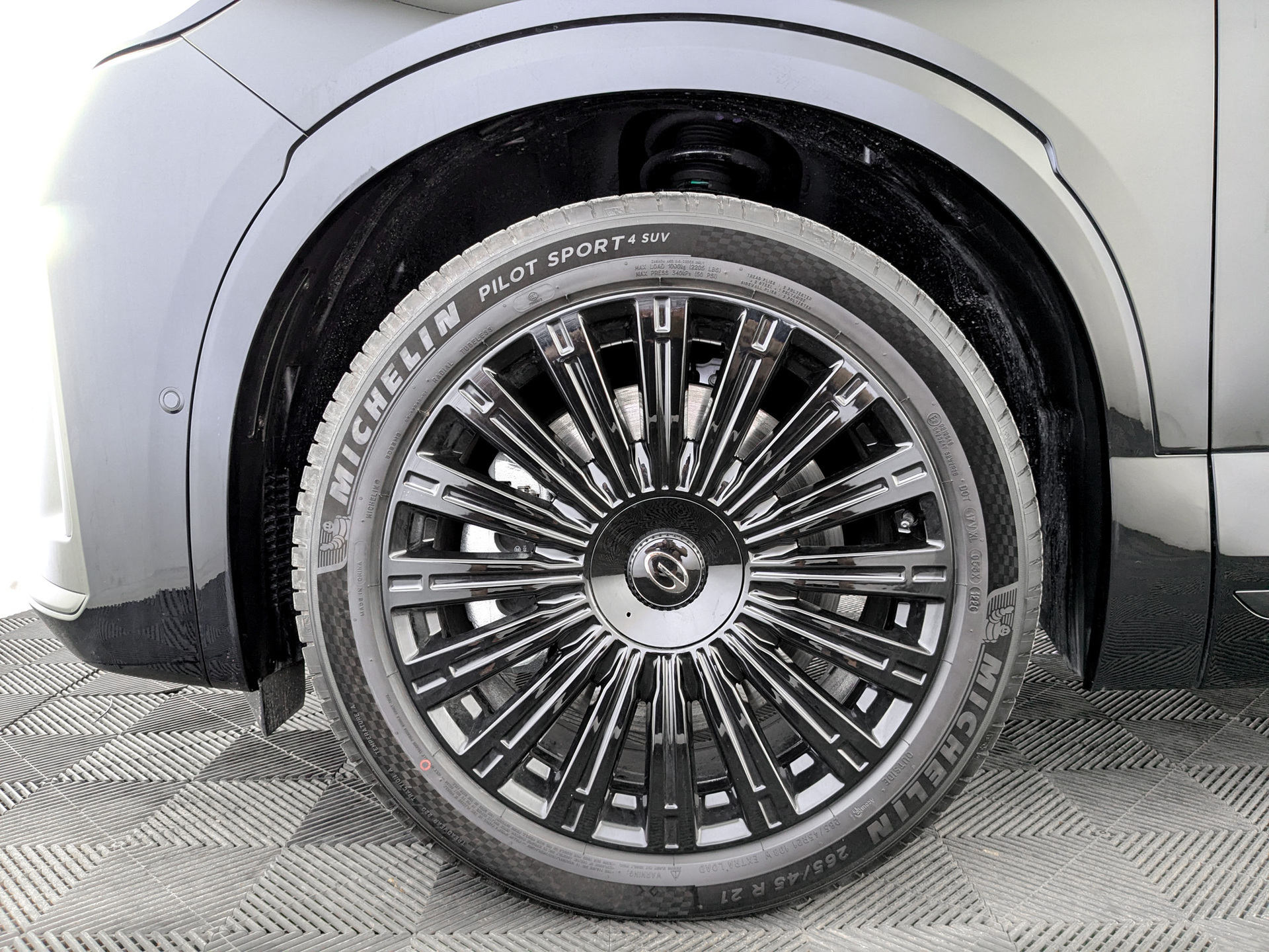 Фото GAC S9 SX Premium 1.5ELH/147 44.5кВт 4WD