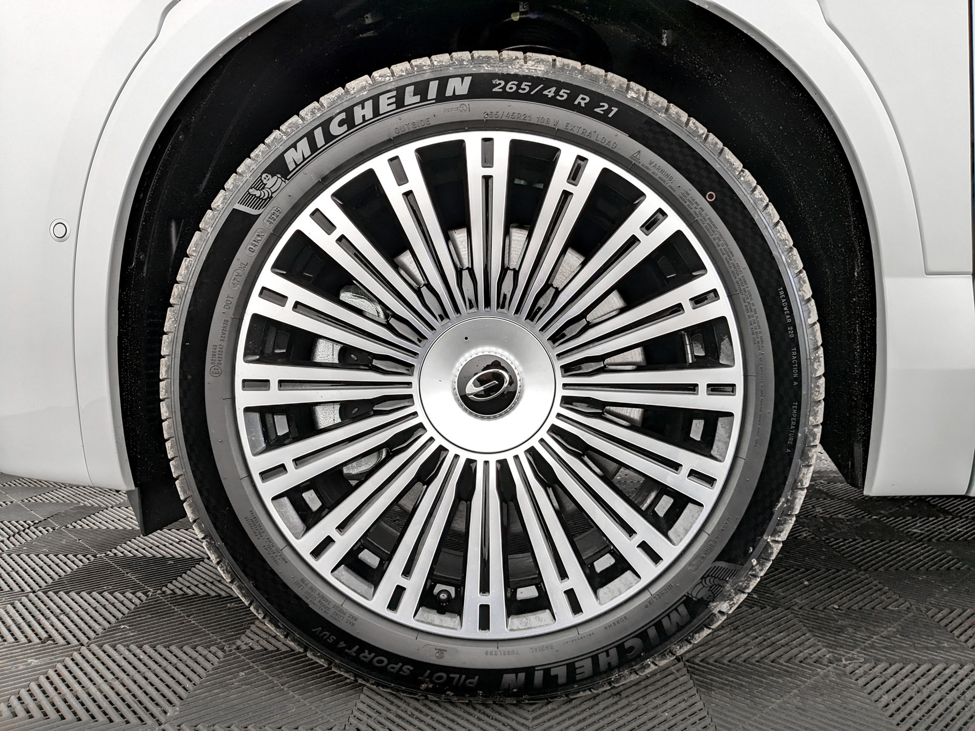 Фото GAC S9 SX Premium 1.5ELH/147 44.5кВт 4WD