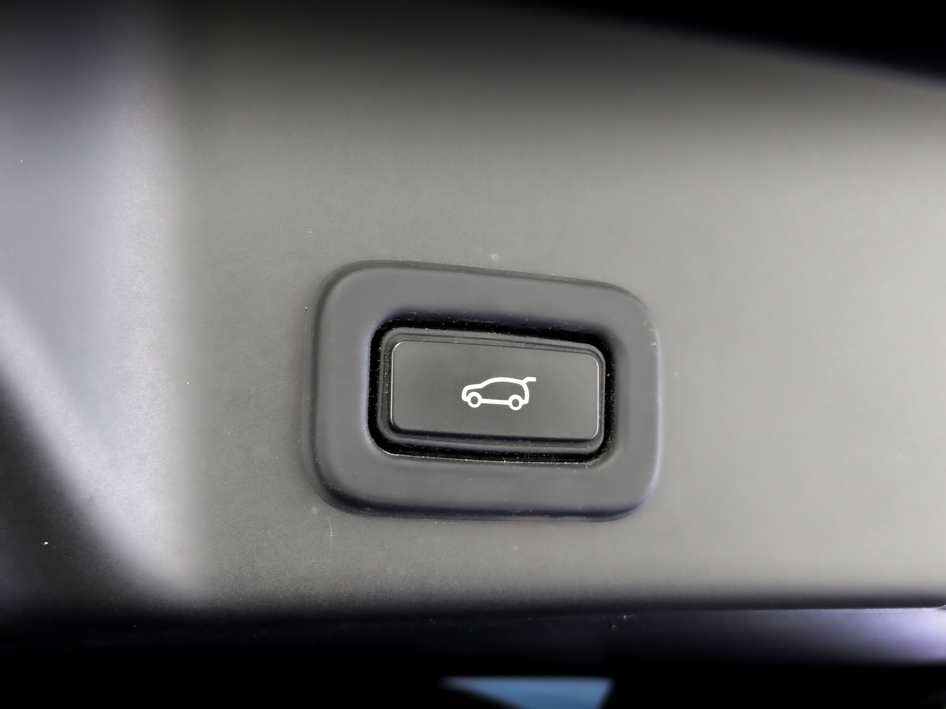 LAND ROVER Range Rover Evoque 2.00 (163 л.с), автомат, 2022, пробег 63 000 км