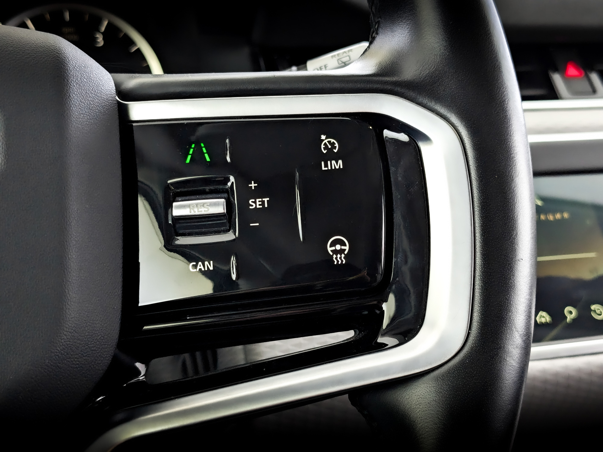 LAND ROVER Range Rover Evoque 2.00 (163 л.с), автомат, 2022, пробег 63 000 км