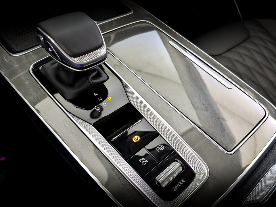 Фото Hongqi HS5 с пробегом 6896 км