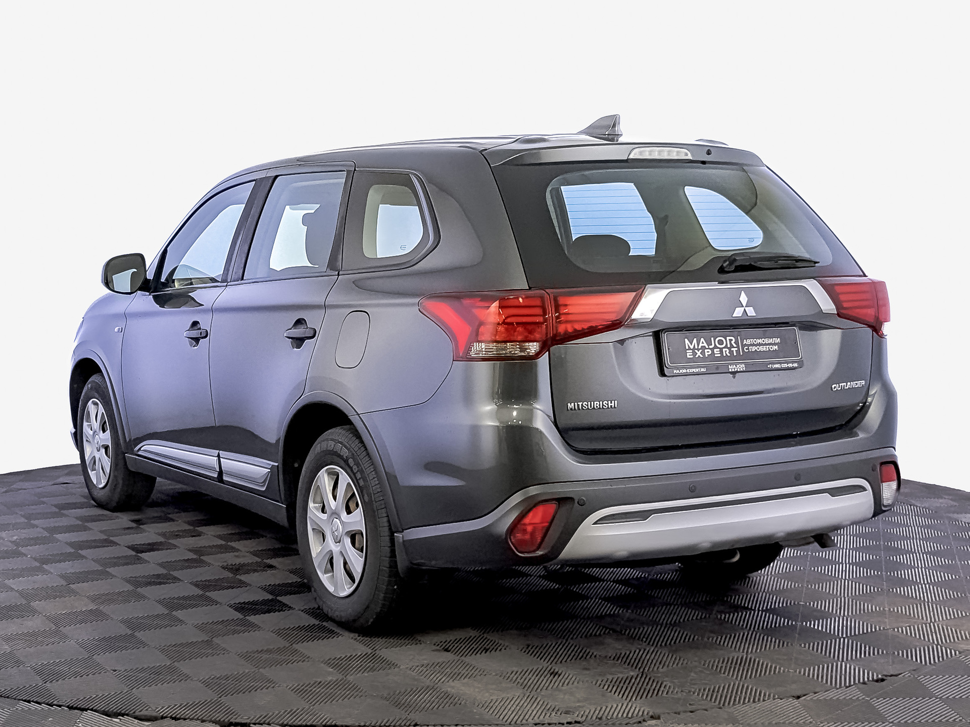 MITSUBISHI Outlander 2.00 (146 л.с), автомат, 2019, пробег 123 571 км