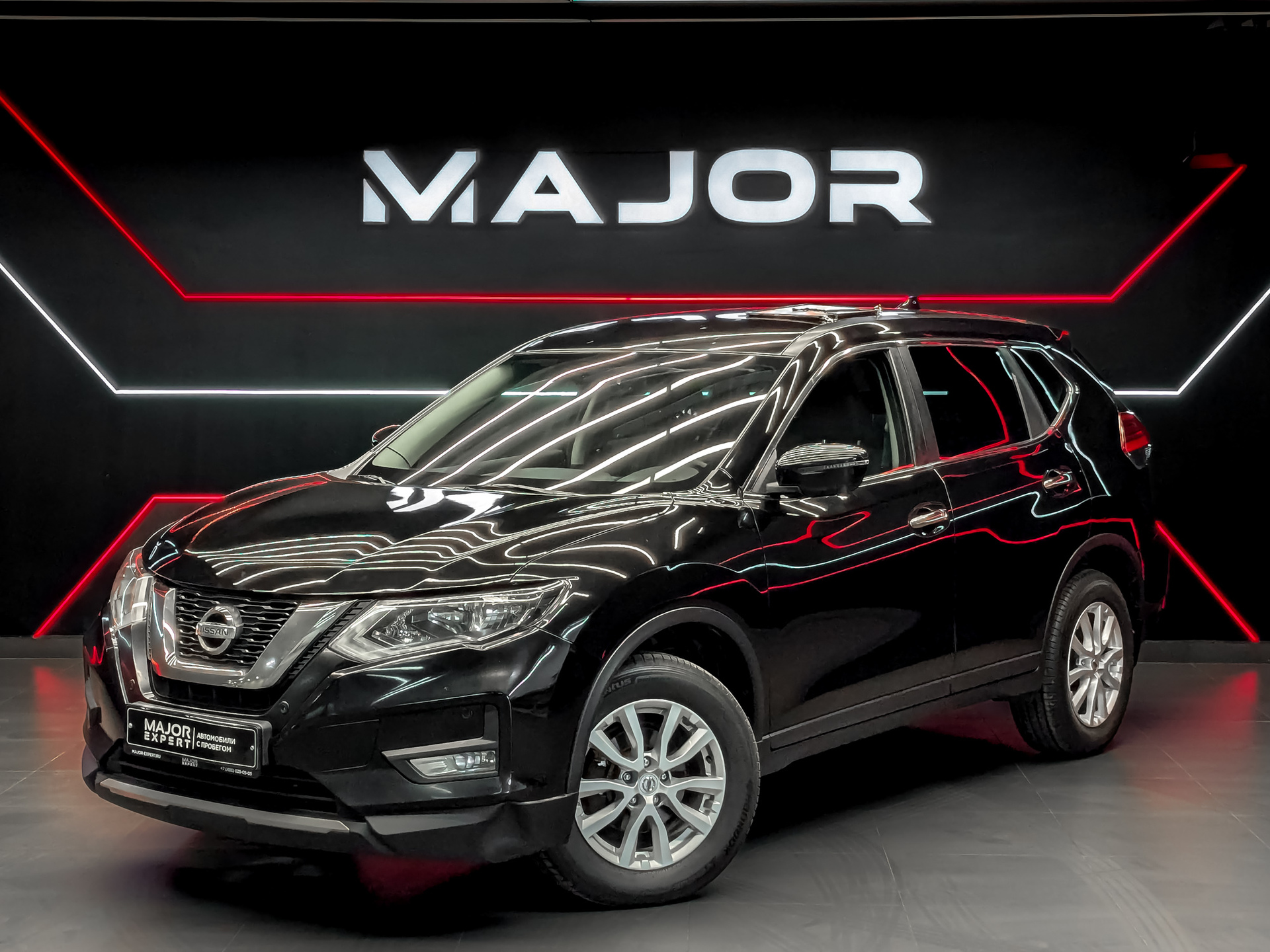 NISSAN X-Trail 2.00 (144 л.с), автомат, 2019, пробег 203 116 км