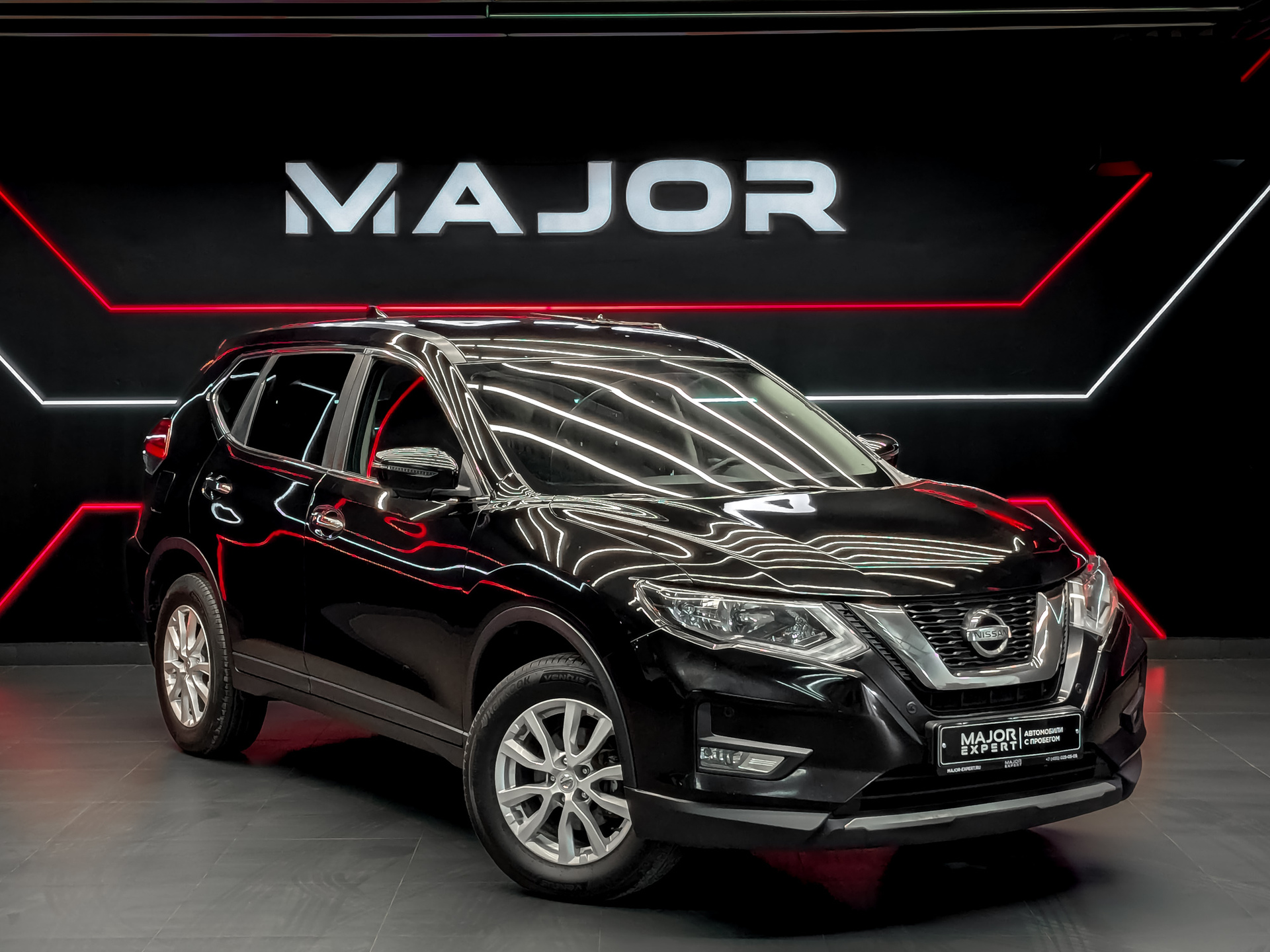 NISSAN X-Trail 2.00 (144 л.с), автомат, 2019, пробег 203 116 км
