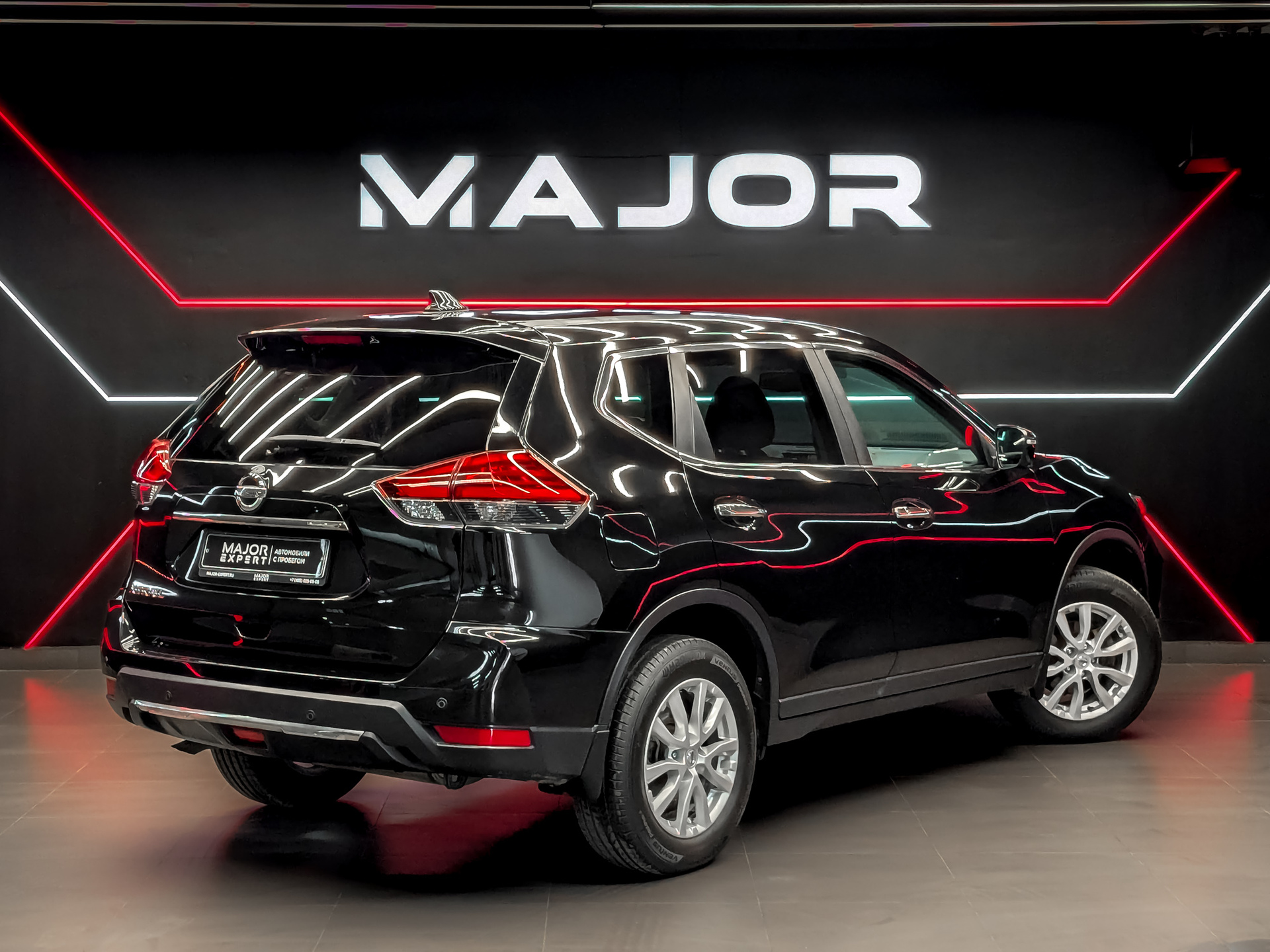 NISSAN X-Trail 2.00 (144 л.с), автомат, 2019, пробег 203 116 км