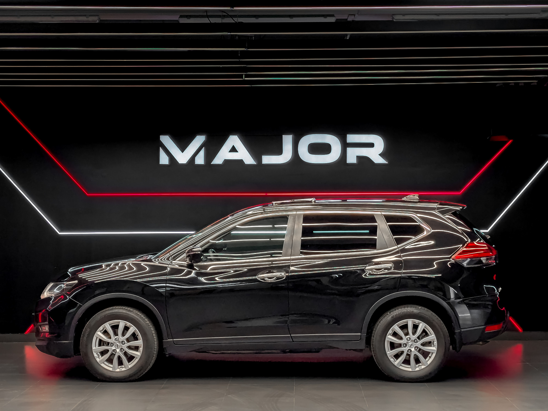 NISSAN X-Trail 2.00 (144 л.с), автомат, 2019, пробег 203 116 км