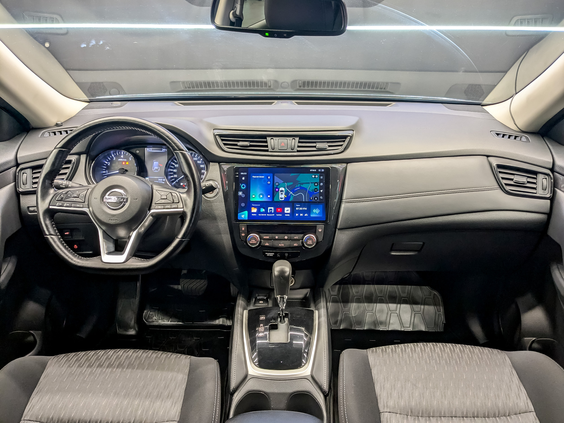 NISSAN X-Trail 2.00 (144 л.с), автомат, 2019, пробег 203 116 км