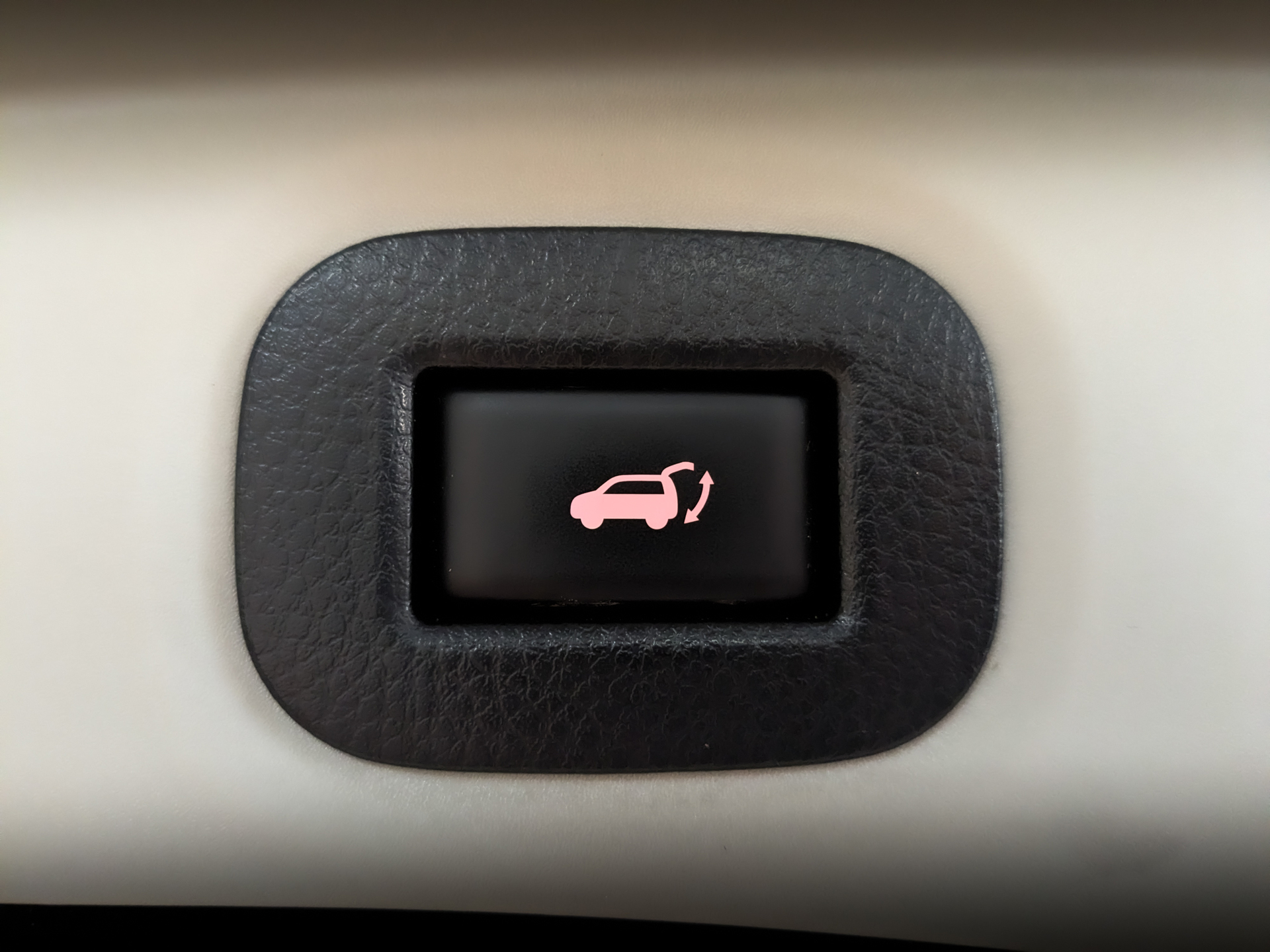 NISSAN X-Trail 2.00 (144 л.с), автомат, 2019, пробег 203 116 км
