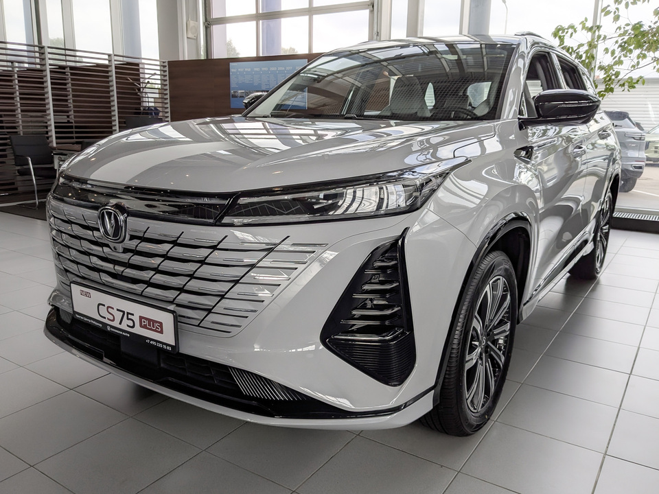 Changan CS75 Plus III Комфорт 1.5T/188 8AT Передний привод