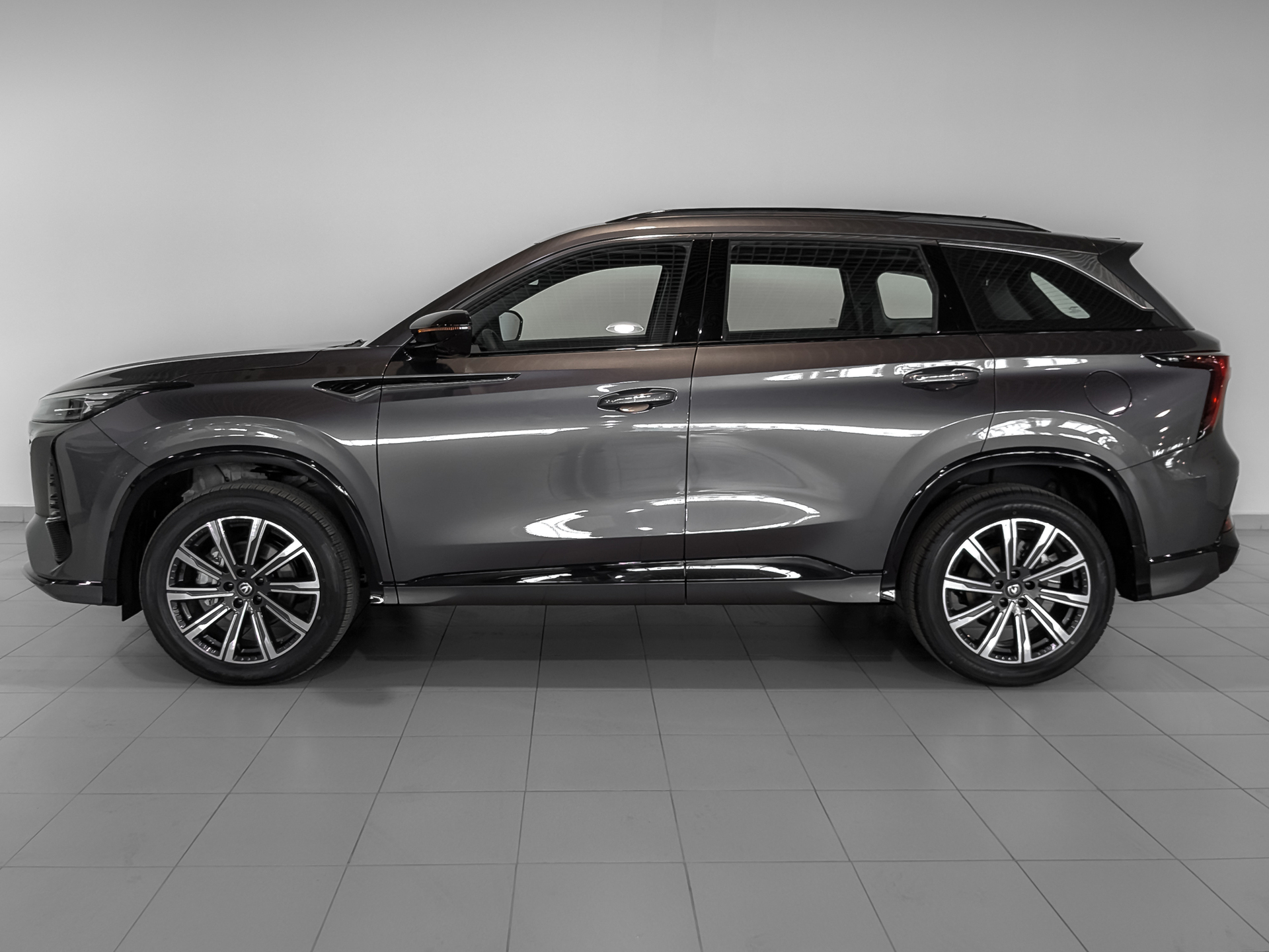 Фото Changan CS75 Plus III Tech 2.0T/226 8AT Передний привод
