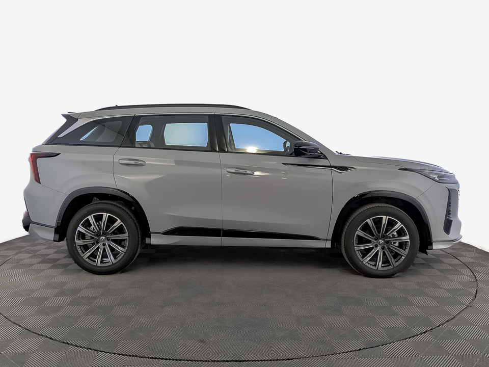 Changan CS75 Plus III Техно 2.0T/233 8AT Передний привод