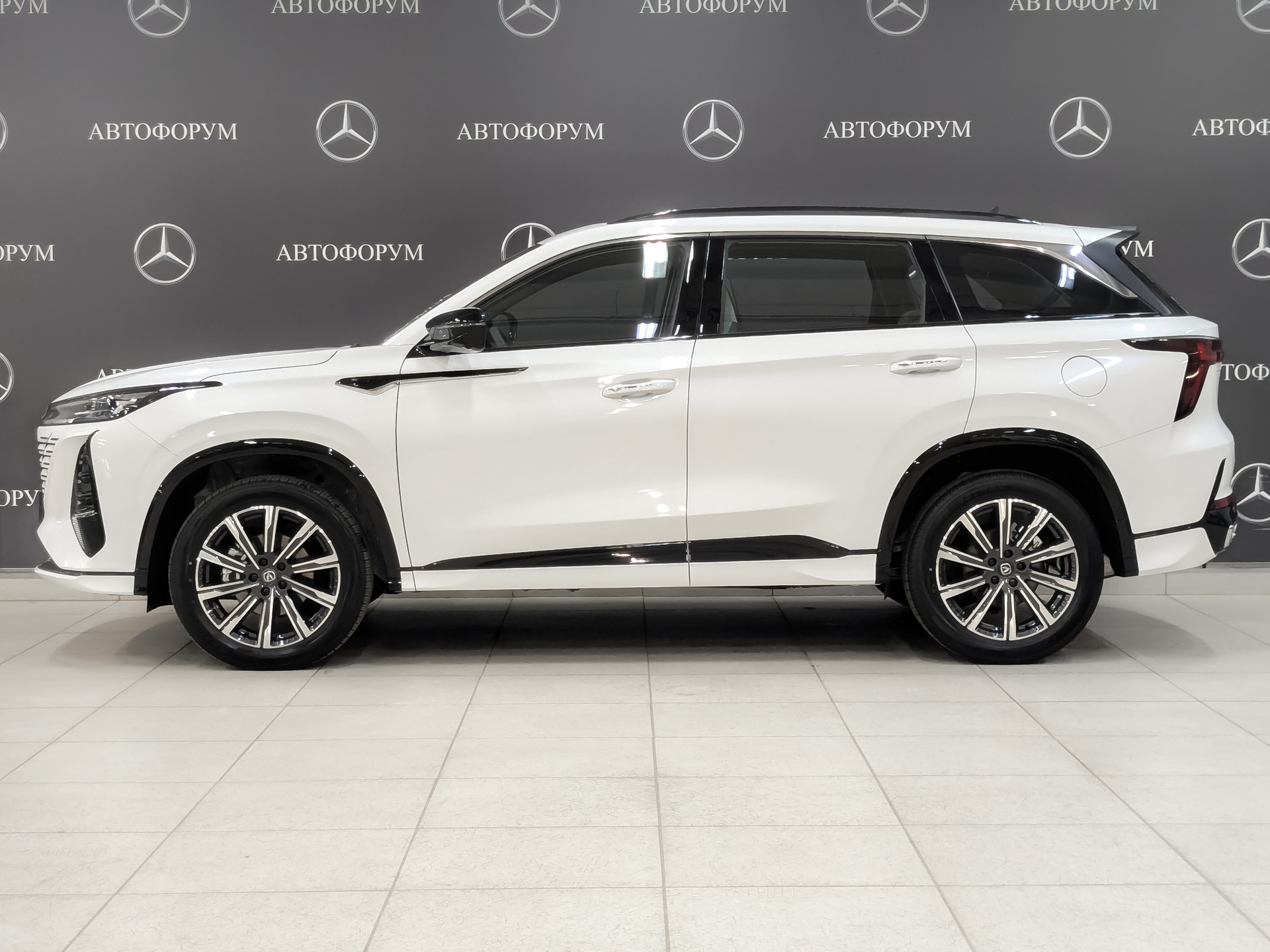 Фото Changan CS75 Plus III Техно 2.0T/233 8AT Передний привод