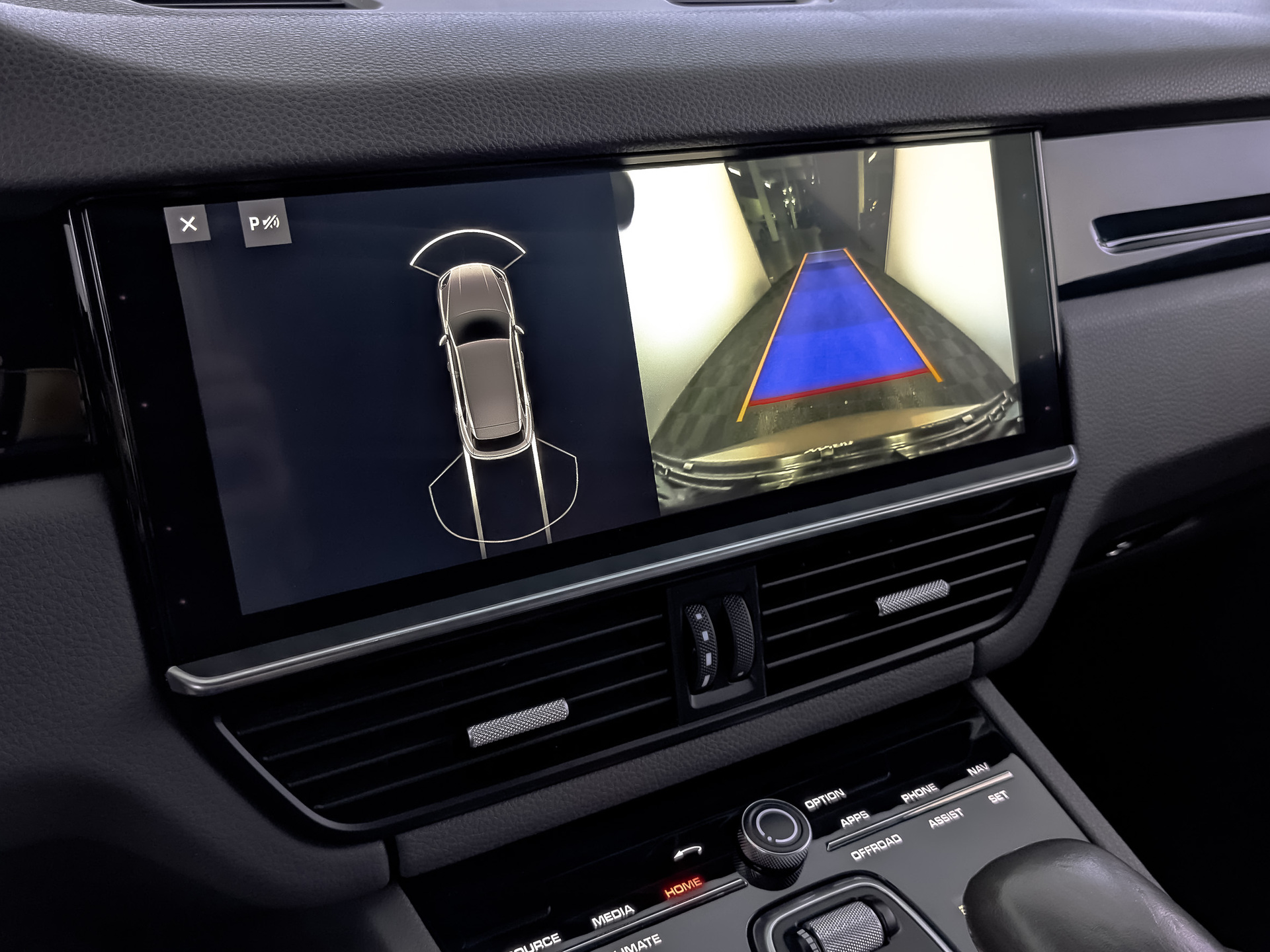 PORSCHE Cayenne 3.00 (340 л.с), автомат, 2019, пробег 123 838 км