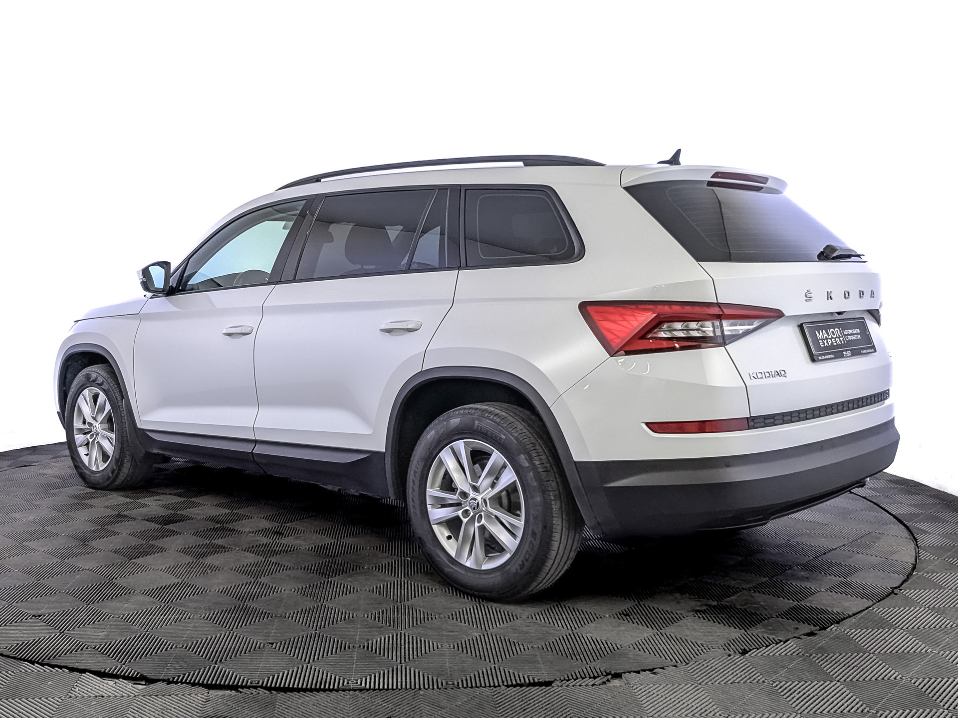 SKODA Kodiaq 1.40 (150 л.с), автомат, 2021, пробег 134 985 км