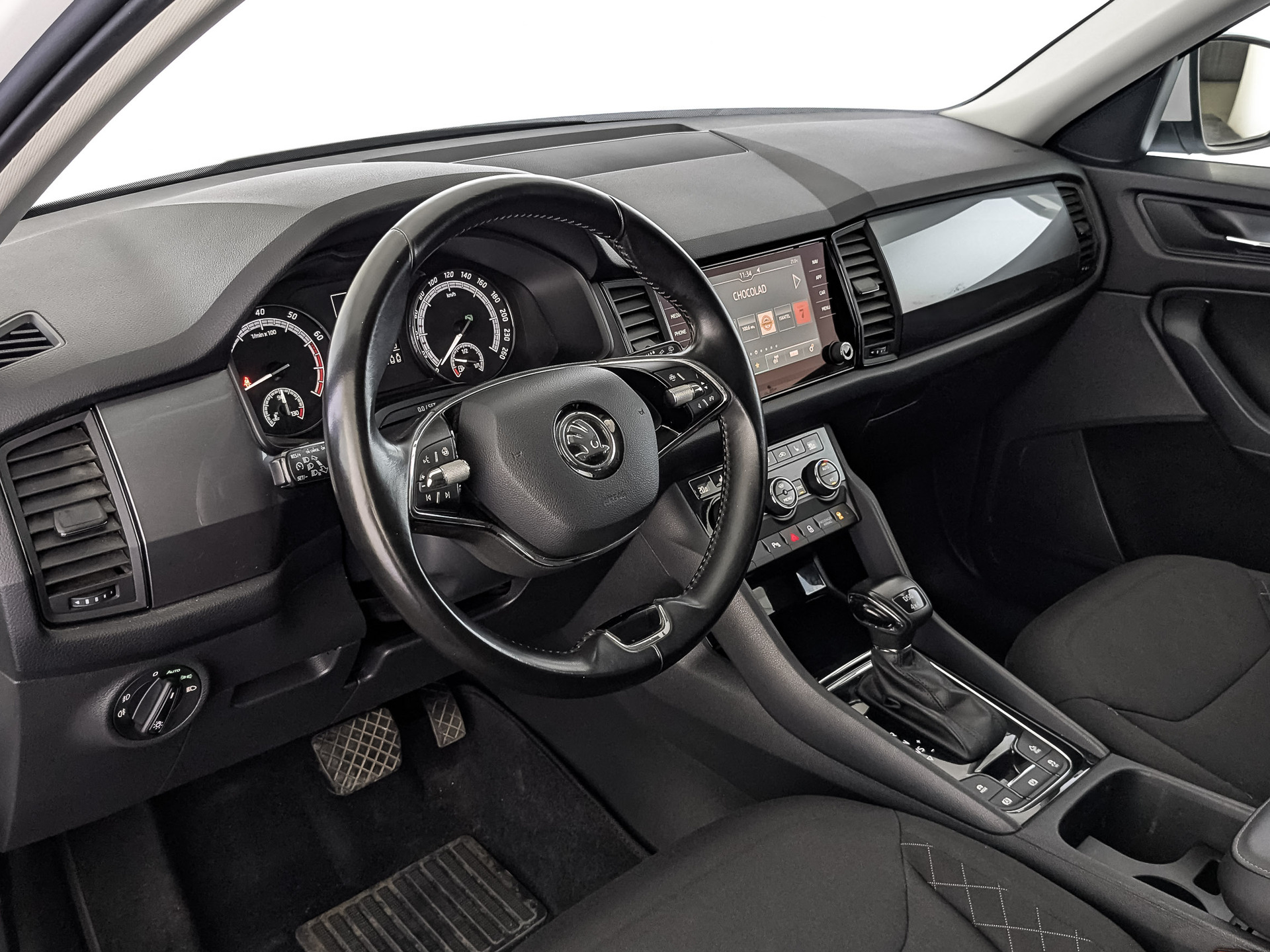 SKODA Kodiaq 1.40 (150 л.с), автомат, 2021, пробег 134 985 км