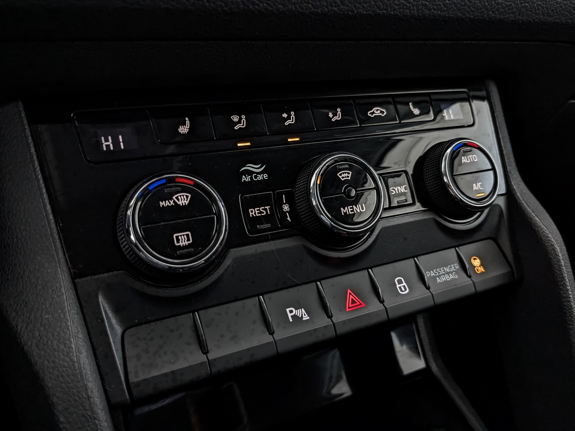 SKODA Kodiaq 1.40 (150 л.с), автомат, 2021, пробег 134 985 км