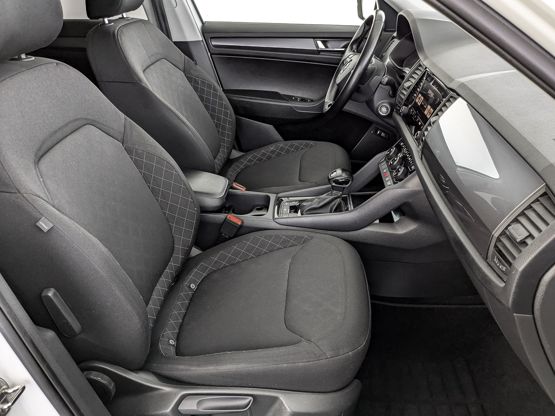 SKODA Kodiaq 1.40 (150 л.с), автомат, 2021, пробег 134 985 км