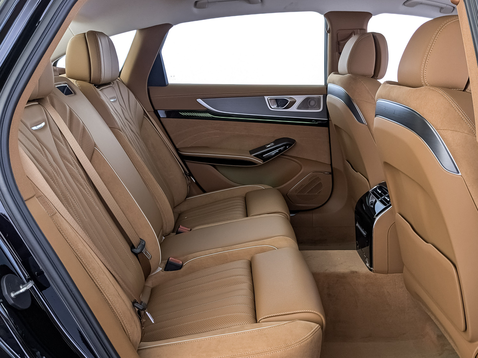 Фото Hongqi H9 FL Deluxe 2.0T/245 7RT RWD