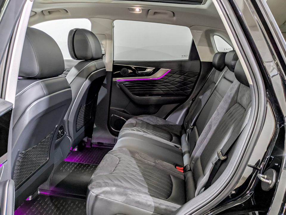 Фото Hongqi HS5 с пробегом 3605 км