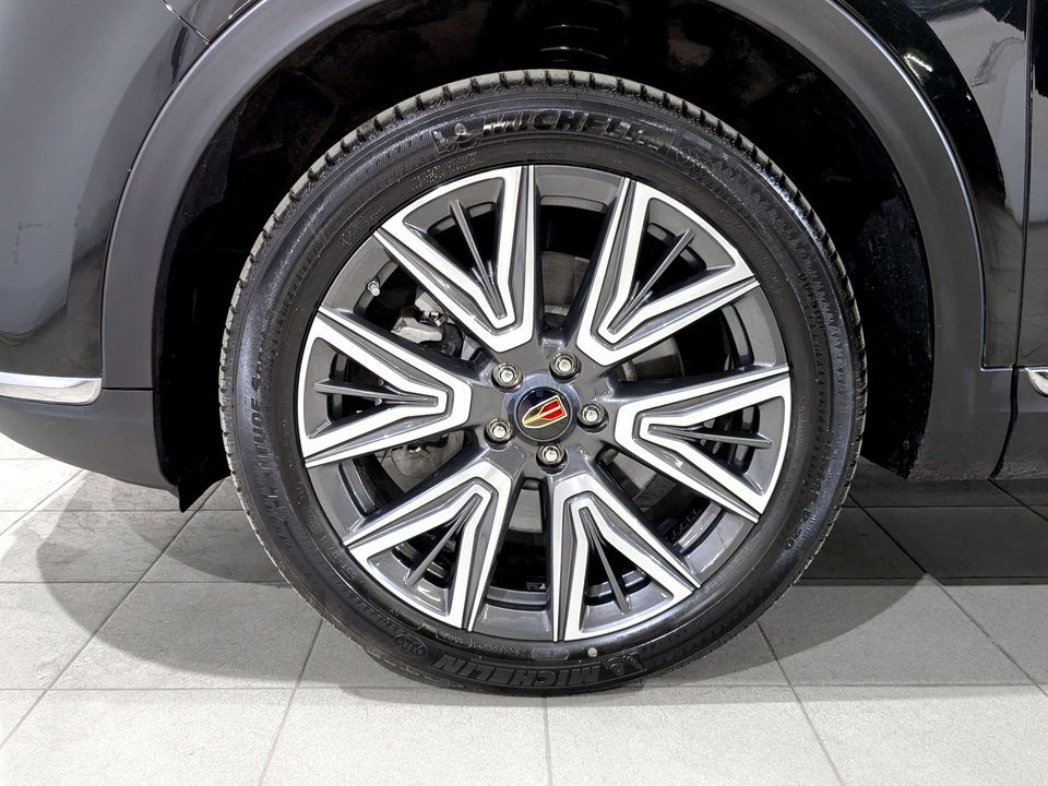 Фото Hongqi HS5 с пробегом 3605 км