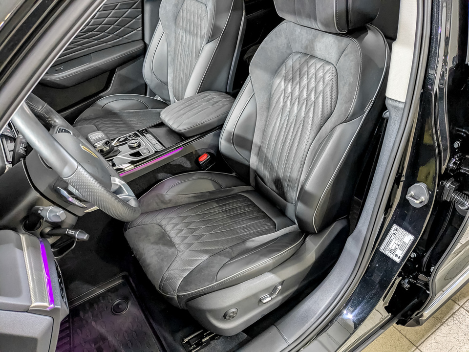 Фото Hongqi HS5 с пробегом 3605 км