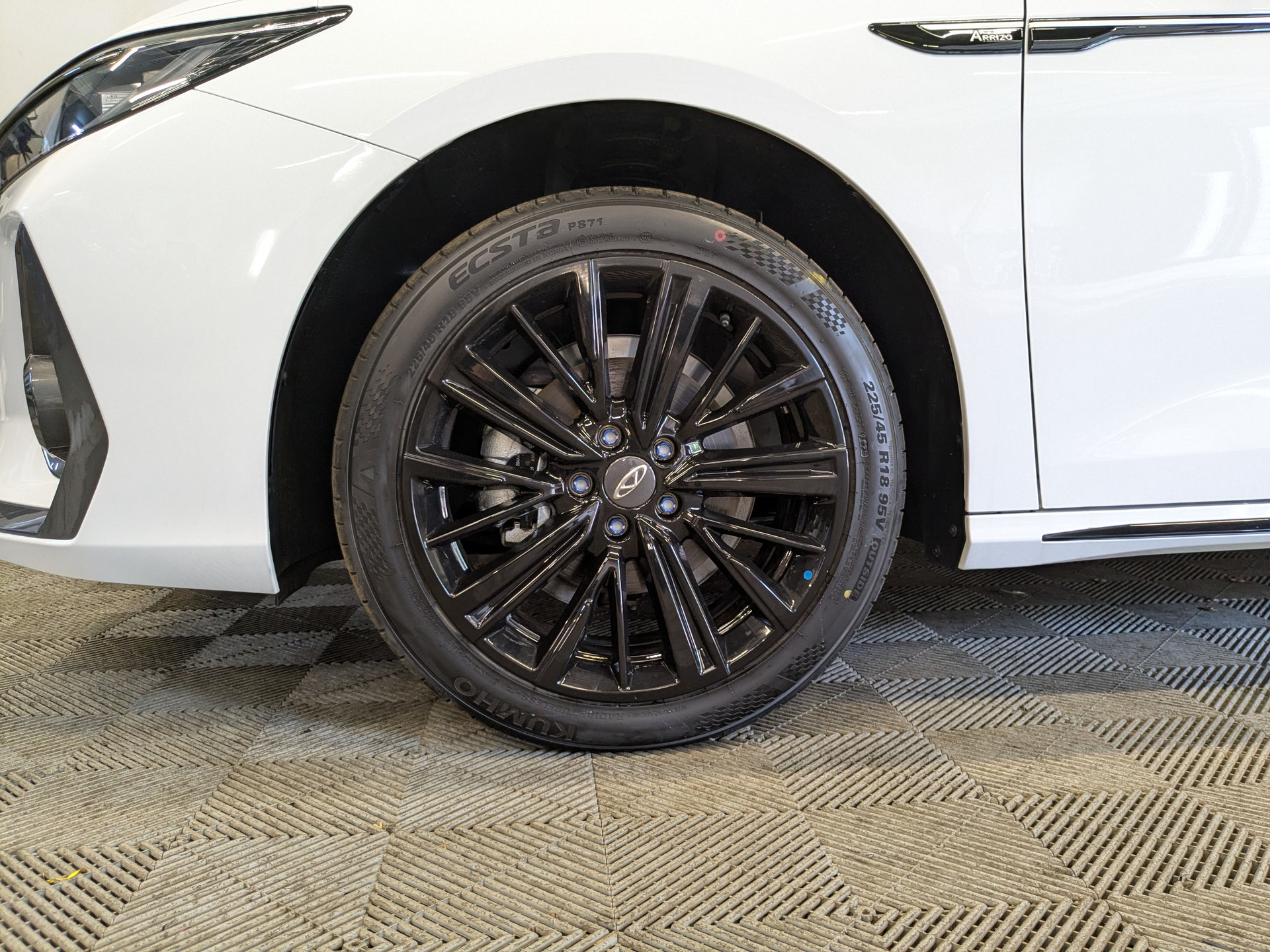 Фото Chery Arrizo 8 Ultra Black 1.6T/150 7RT