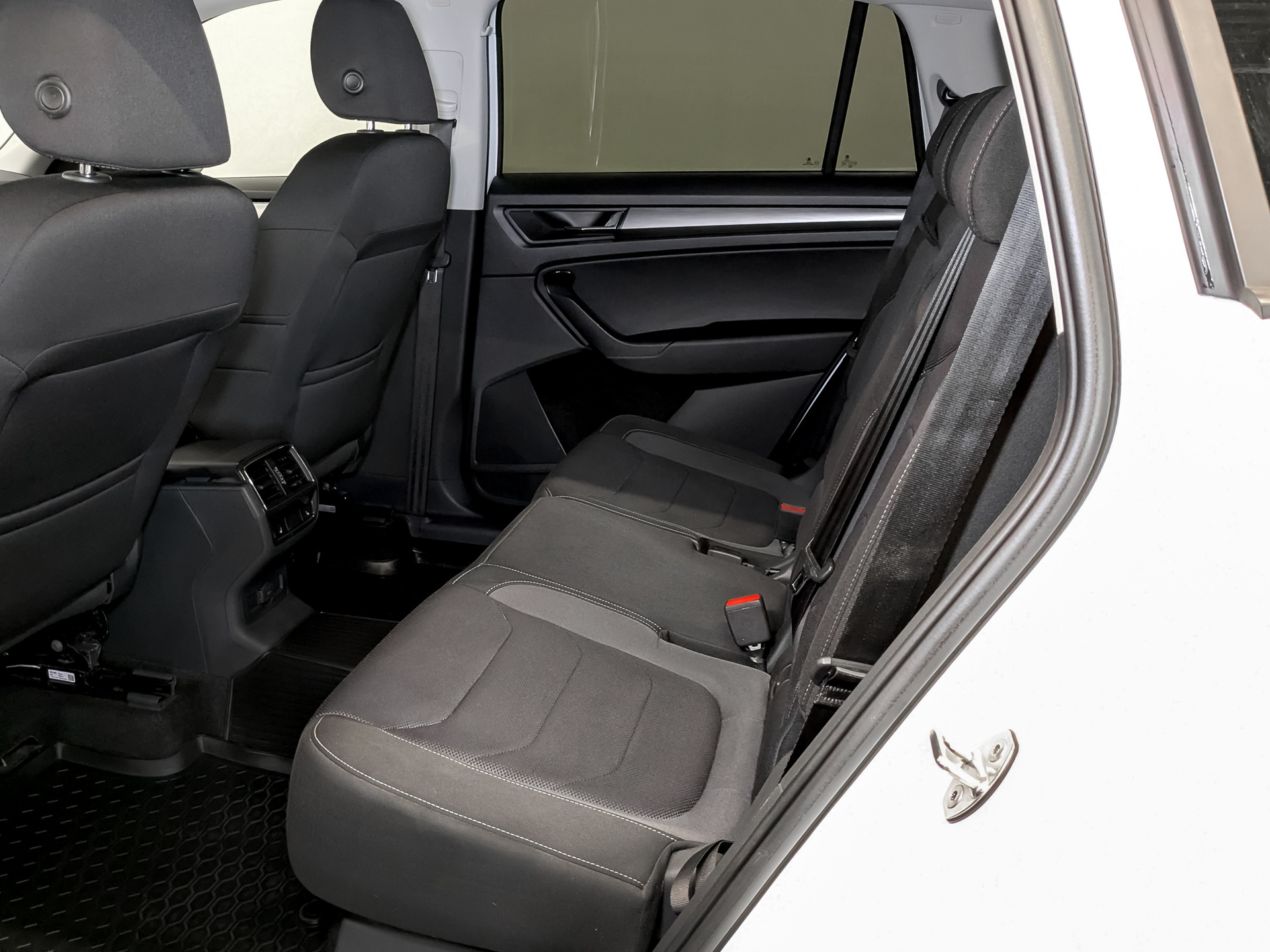 SKODA Kodiaq 1.40 (150 л.с), автомат, 2021, пробег 119 382 км