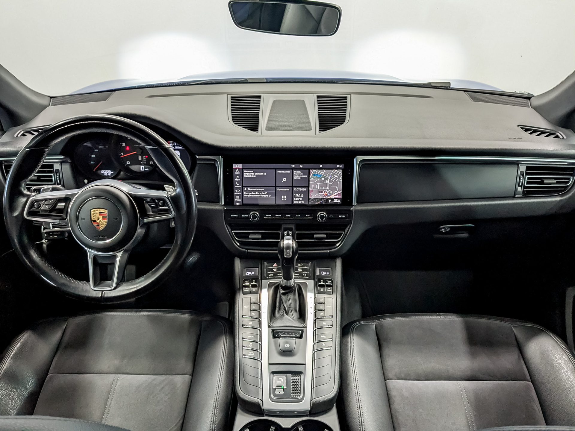 PORSCHE Macan 2.00 (252 л.с), автомат, 2021, пробег 120 194 км