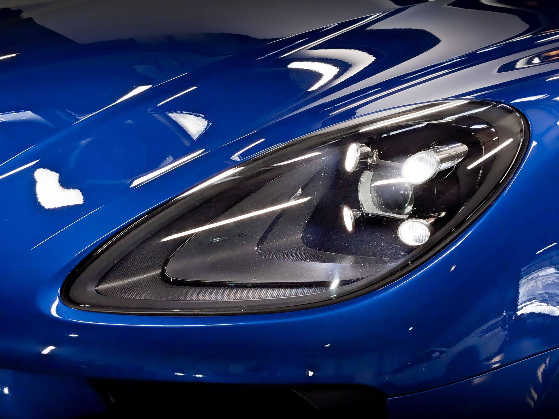 PORSCHE Macan 2.00 (252 л.с), автомат, 2021, пробег 120 194 км