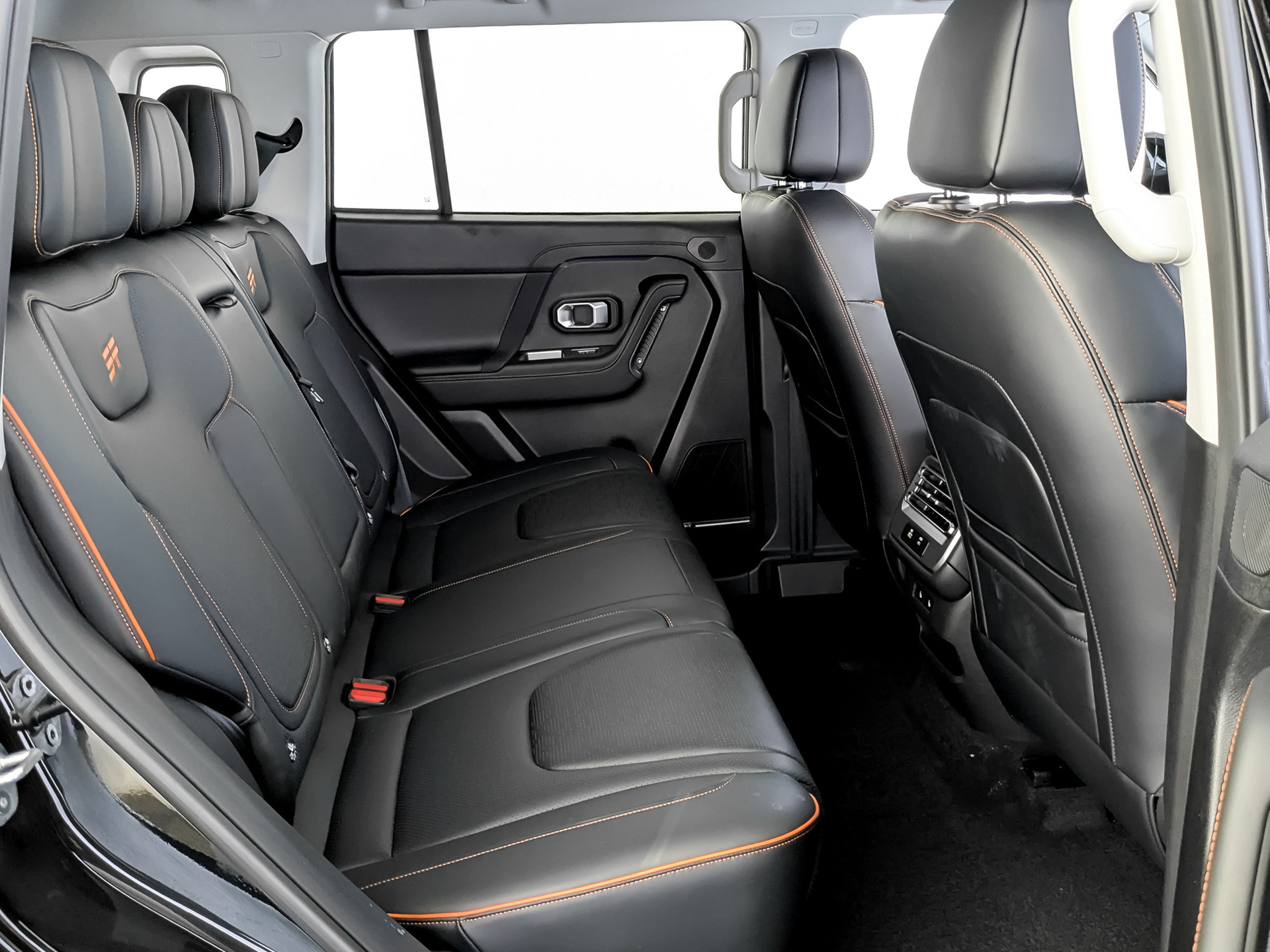 Фото Jetour T1 Премиум (Luxury) 2.0T/245 8AT 4WD