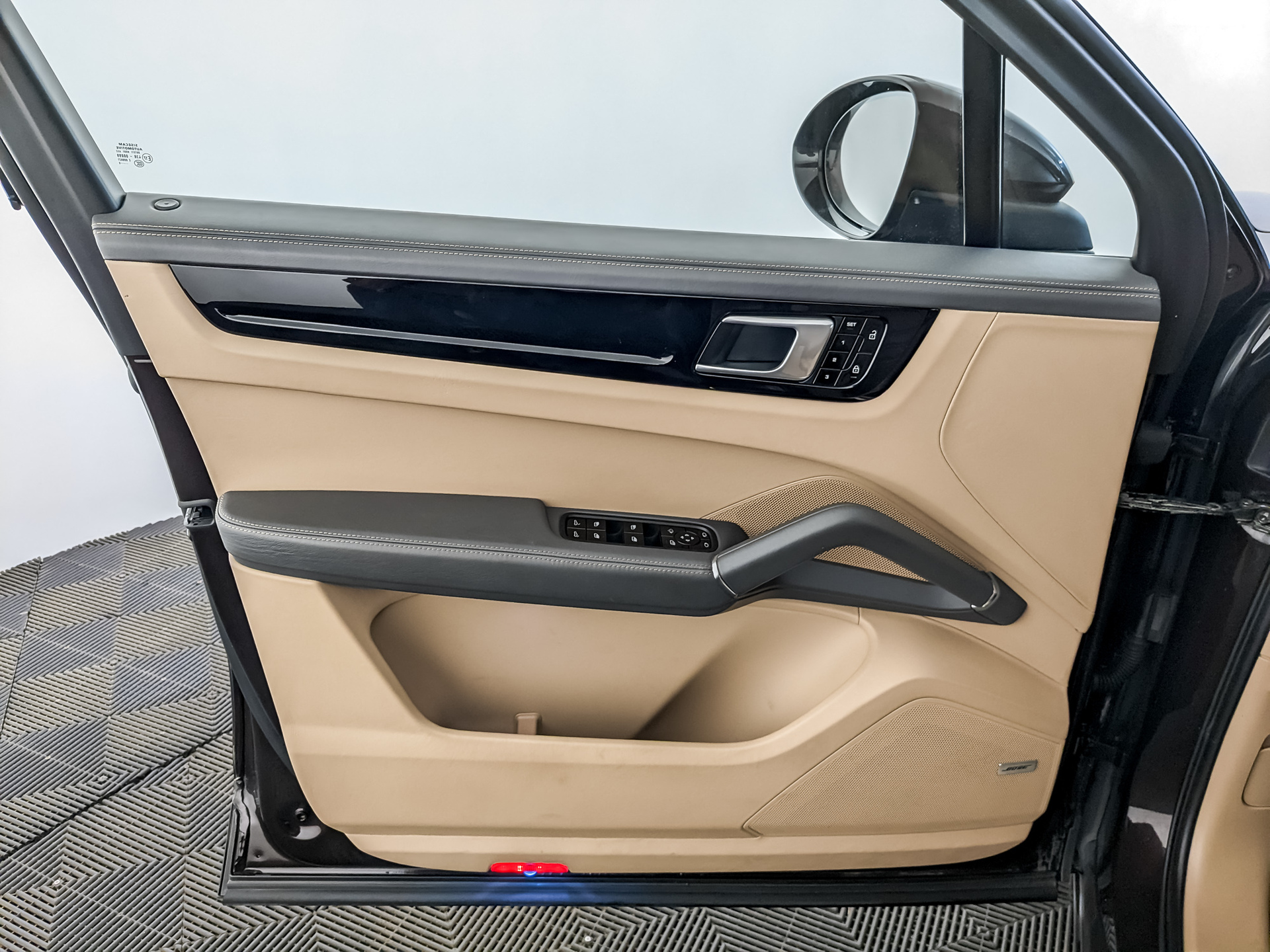 PORSCHE Cayenne 3.00 (340 л.с), автомат, 2020, пробег 107 289 км