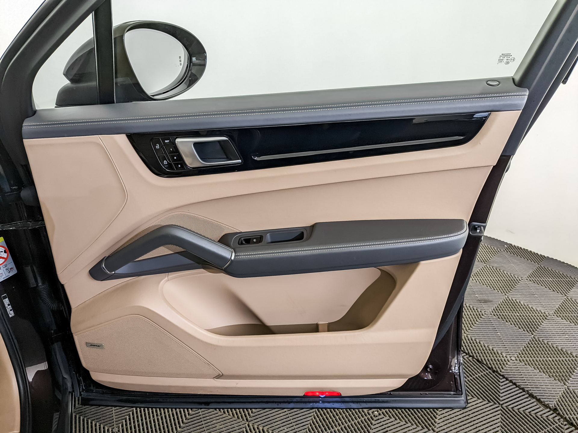 PORSCHE Cayenne 3.00 (340 л.с), автомат, 2020, пробег 107 289 км