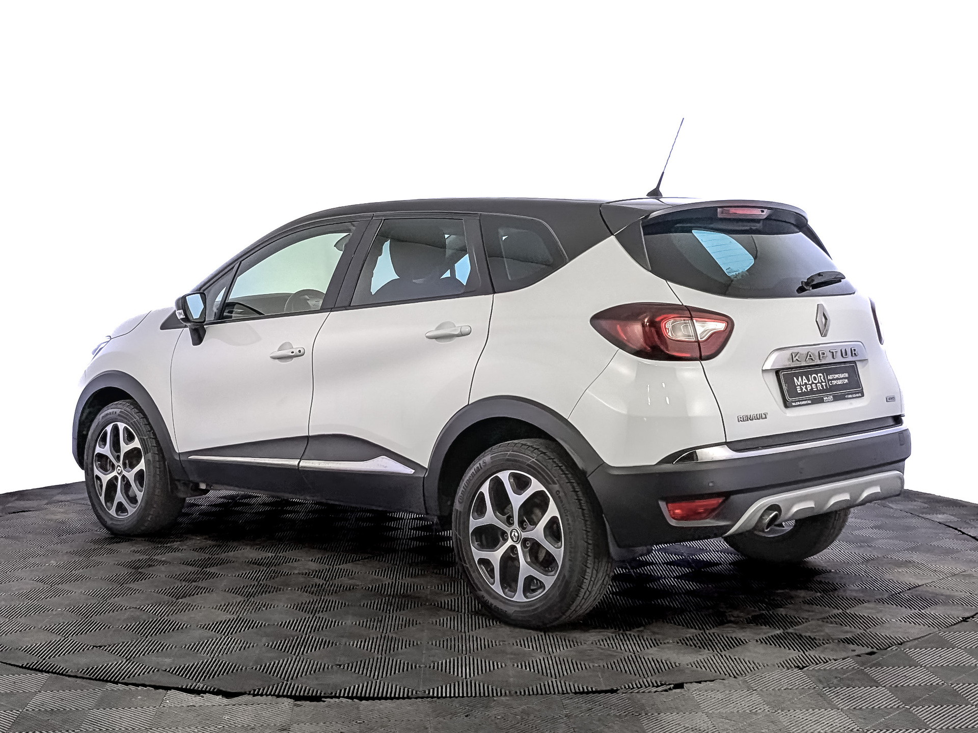 RENAULT Kaptur 2.00 (143 л.с), автомат, 2019, пробег 109 848 км