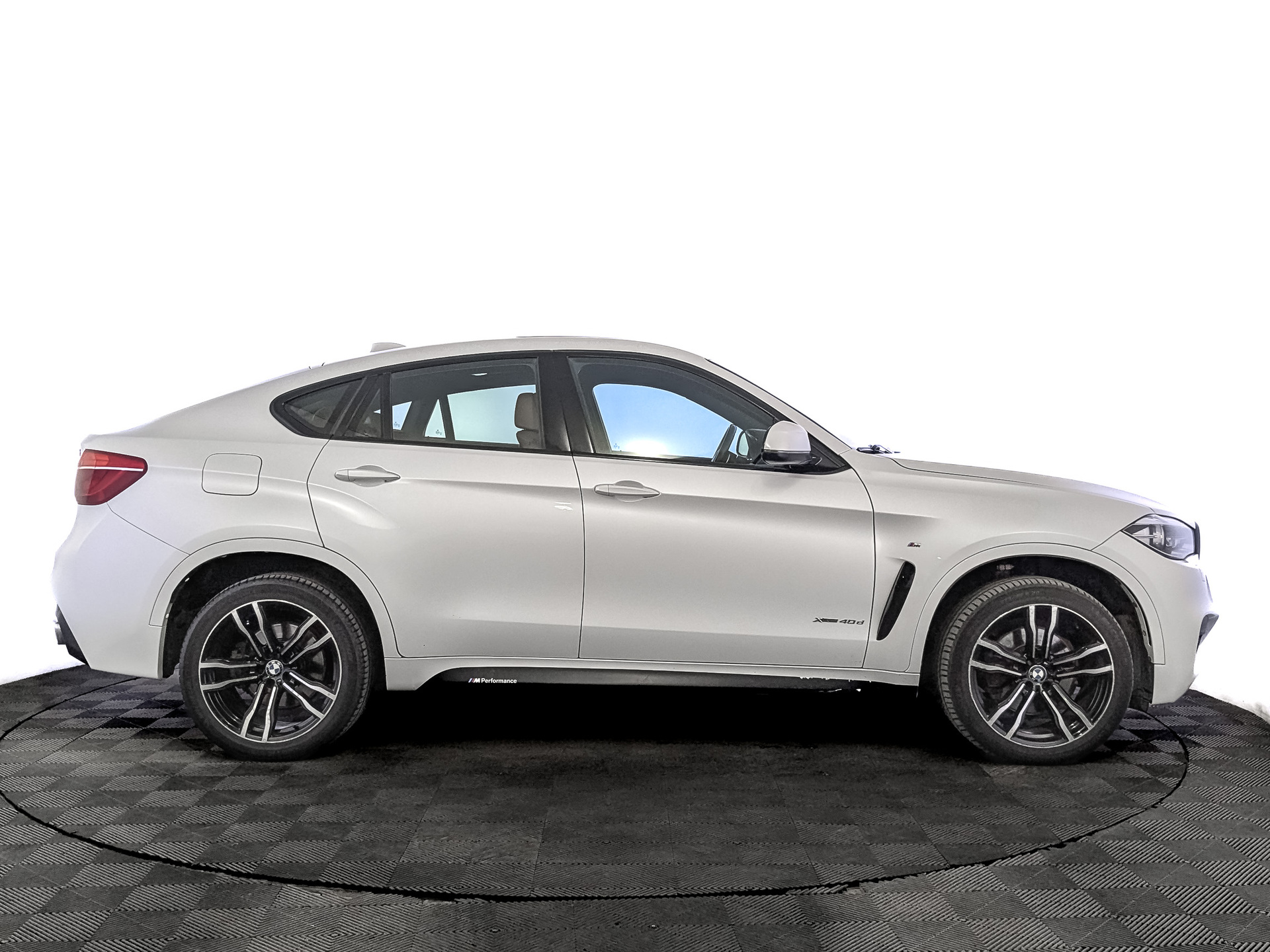 BMW X6 3.00 (313 л.с), автомат, 2019, пробег 145 841 км