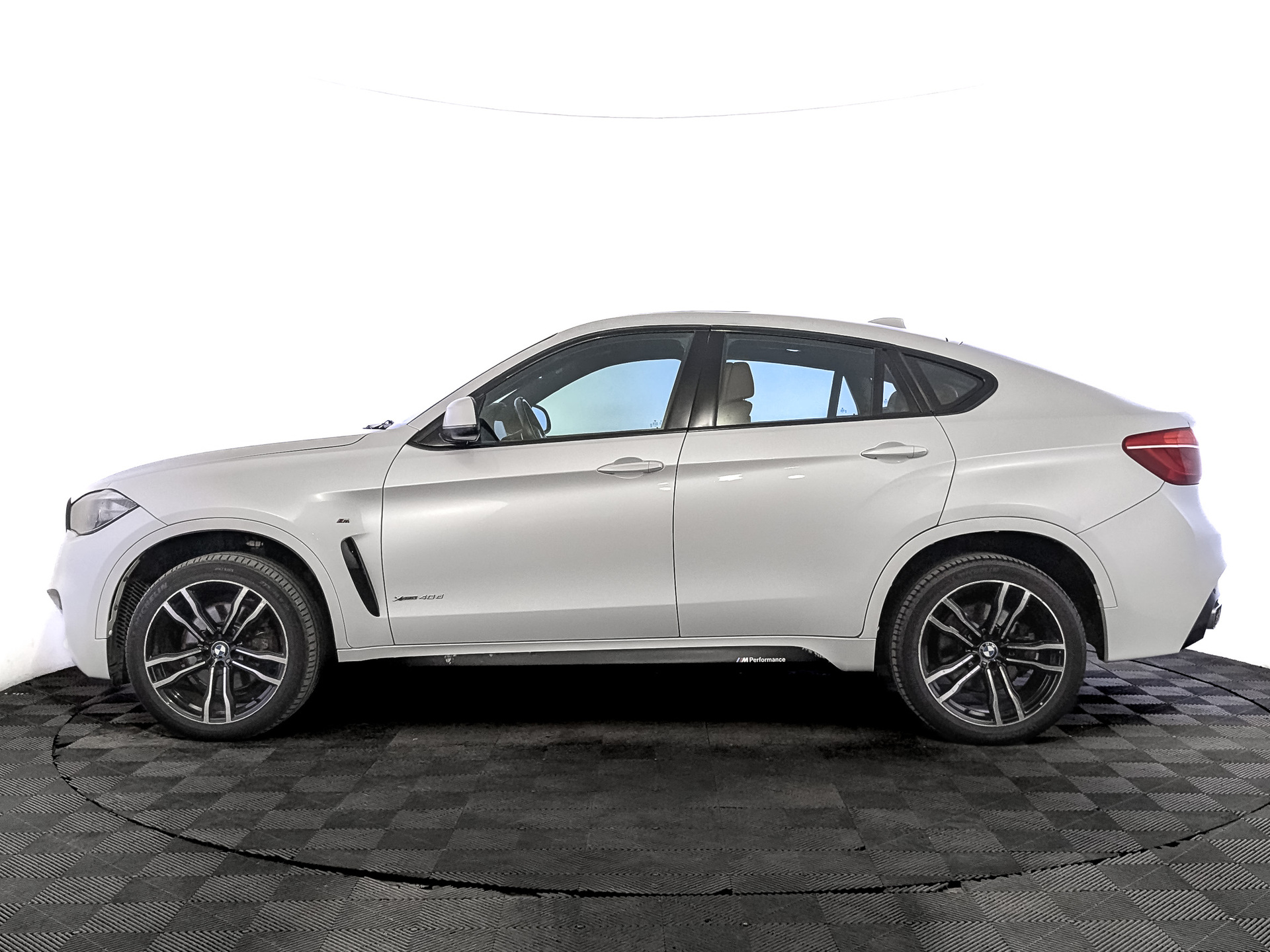 BMW X6 3.00 (313 л.с), автомат, 2019, пробег 145 841 км