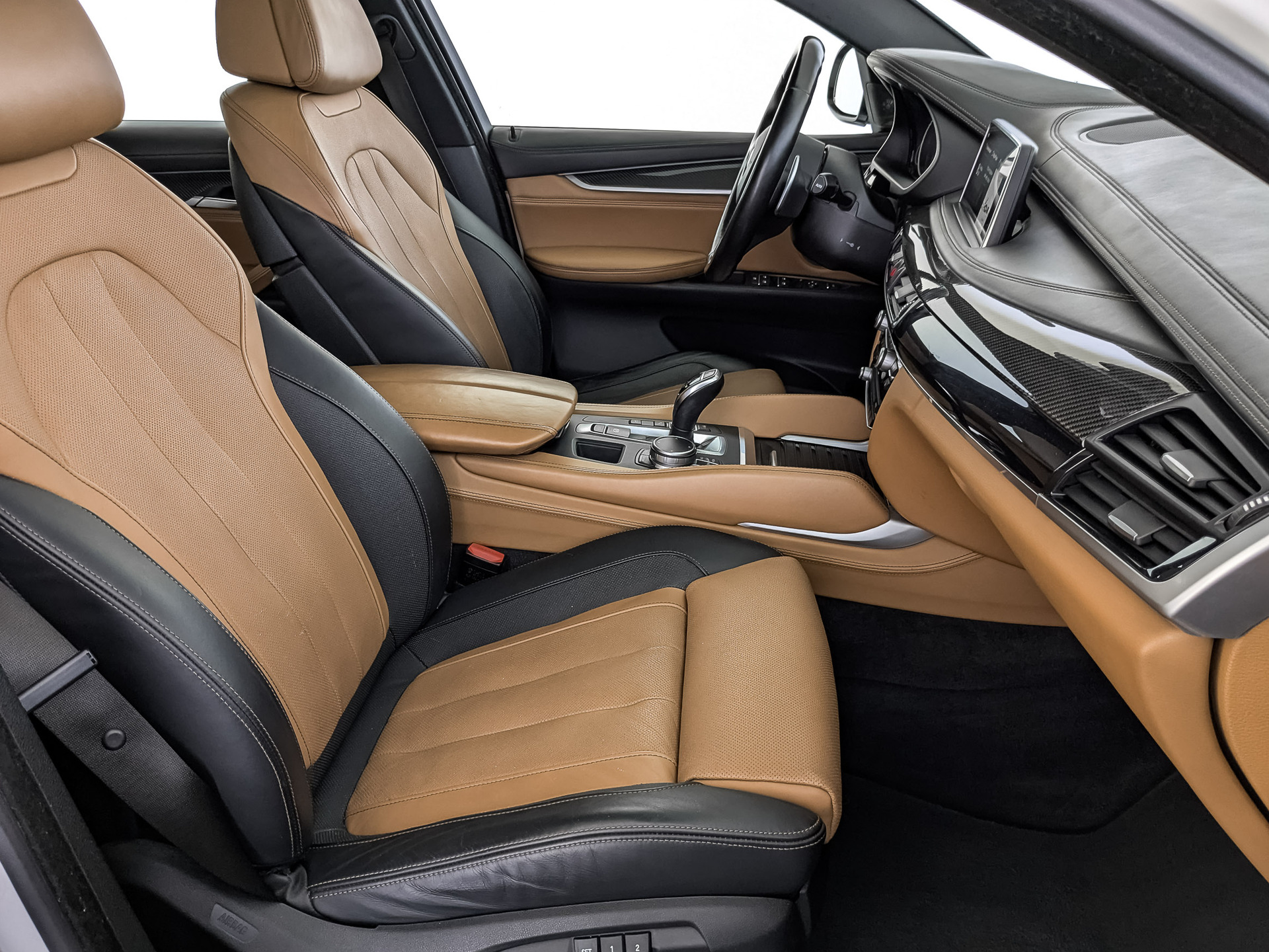BMW X6 3.00 (313 л.с), автомат, 2019, пробег 145 841 км