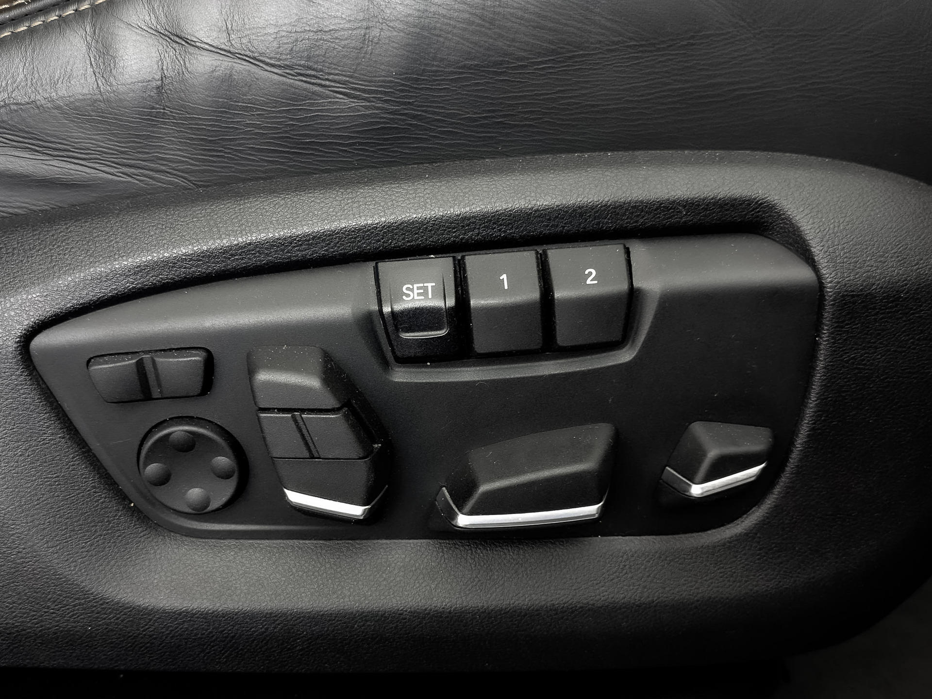 BMW X6 3.00 (313 л.с), автомат, 2019, пробег 145 841 км