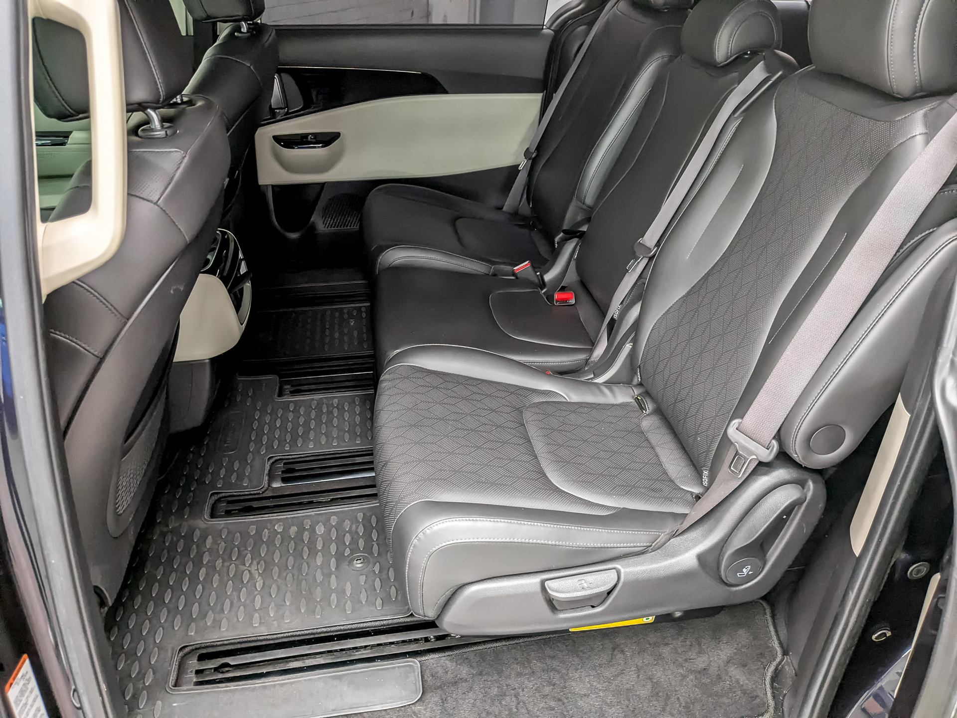 KIA Carnival 2.20 (199 л.с), автомат, 2021, пробег 138 849 км