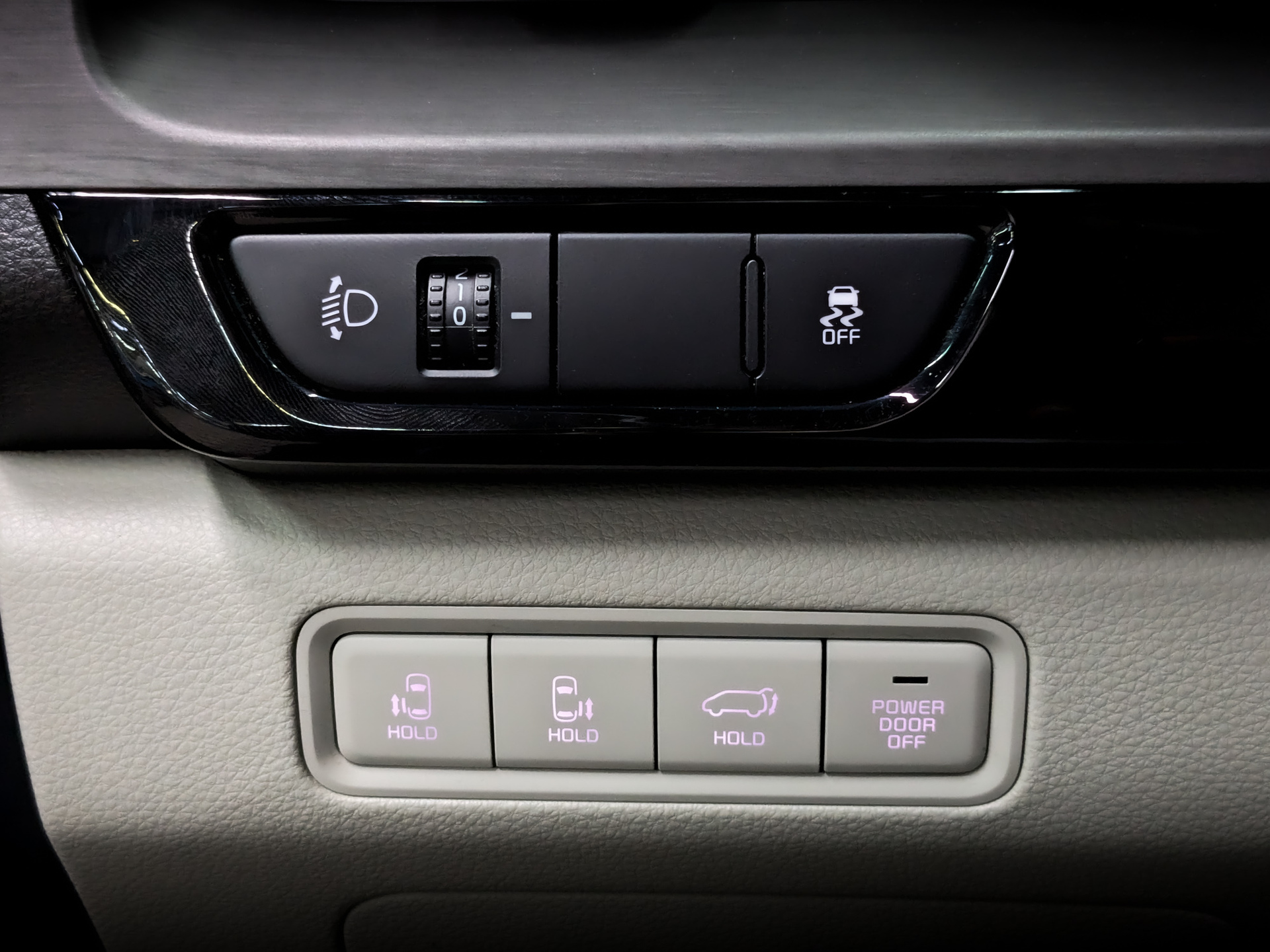 KIA Carnival 2.20 (199 л.с), автомат, 2021, пробег 138 849 км
