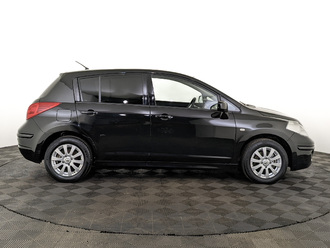 Nissan Tiida C11