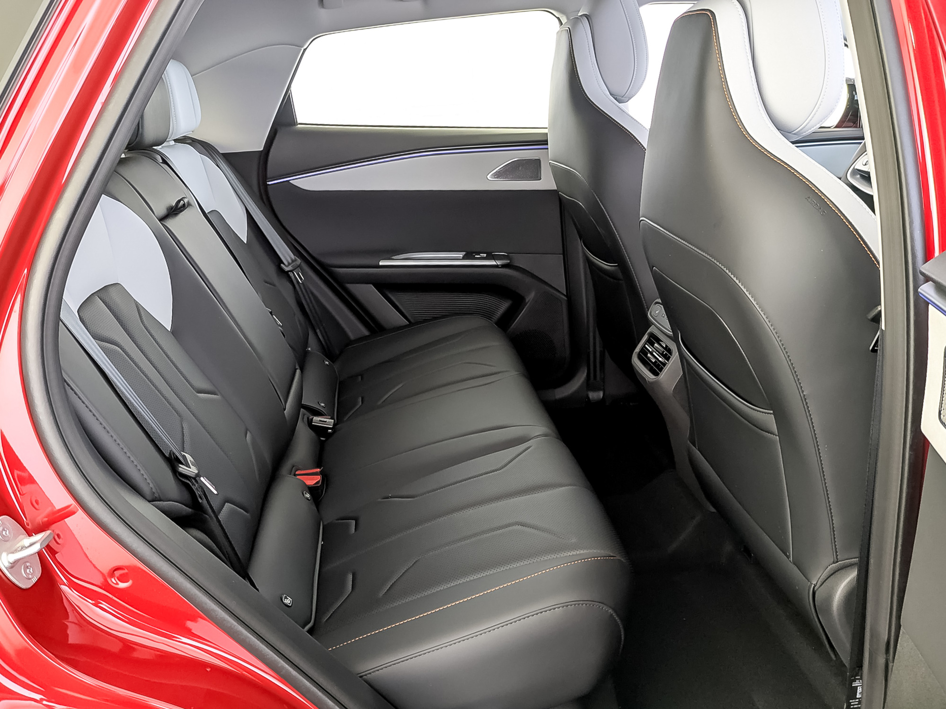 Фото Omoda C5 Стиль NG 1.5T/147 6RT 2WD