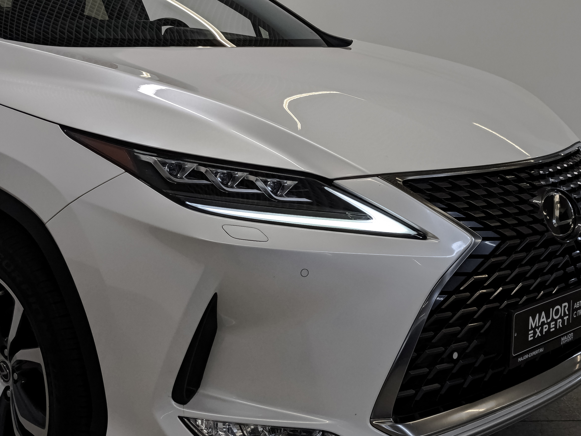 LEXUS RX 2.00 (238 л.с), автомат, 2021, пробег 105 234 км