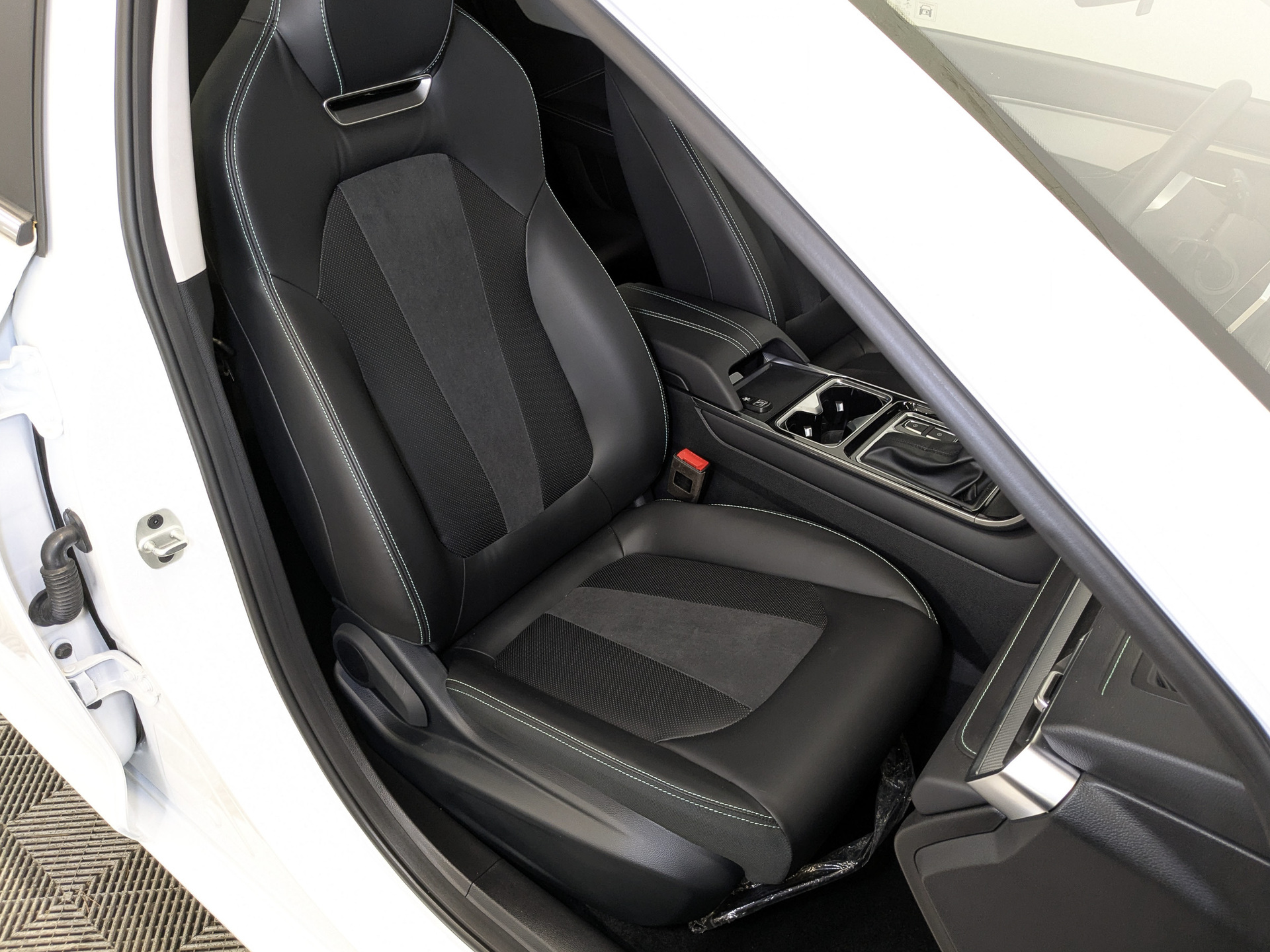 МОСКВИЧ 6 1.50 (136 л.с), автомат, 2025, пробег 3 017 км