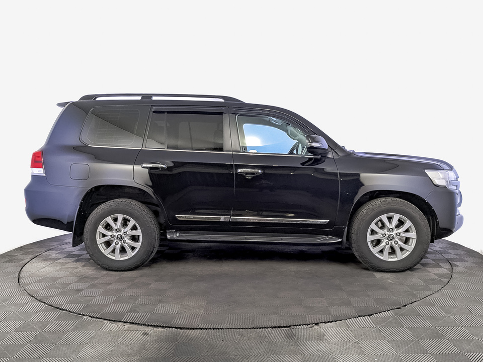 Toyota Land Cruiser 200