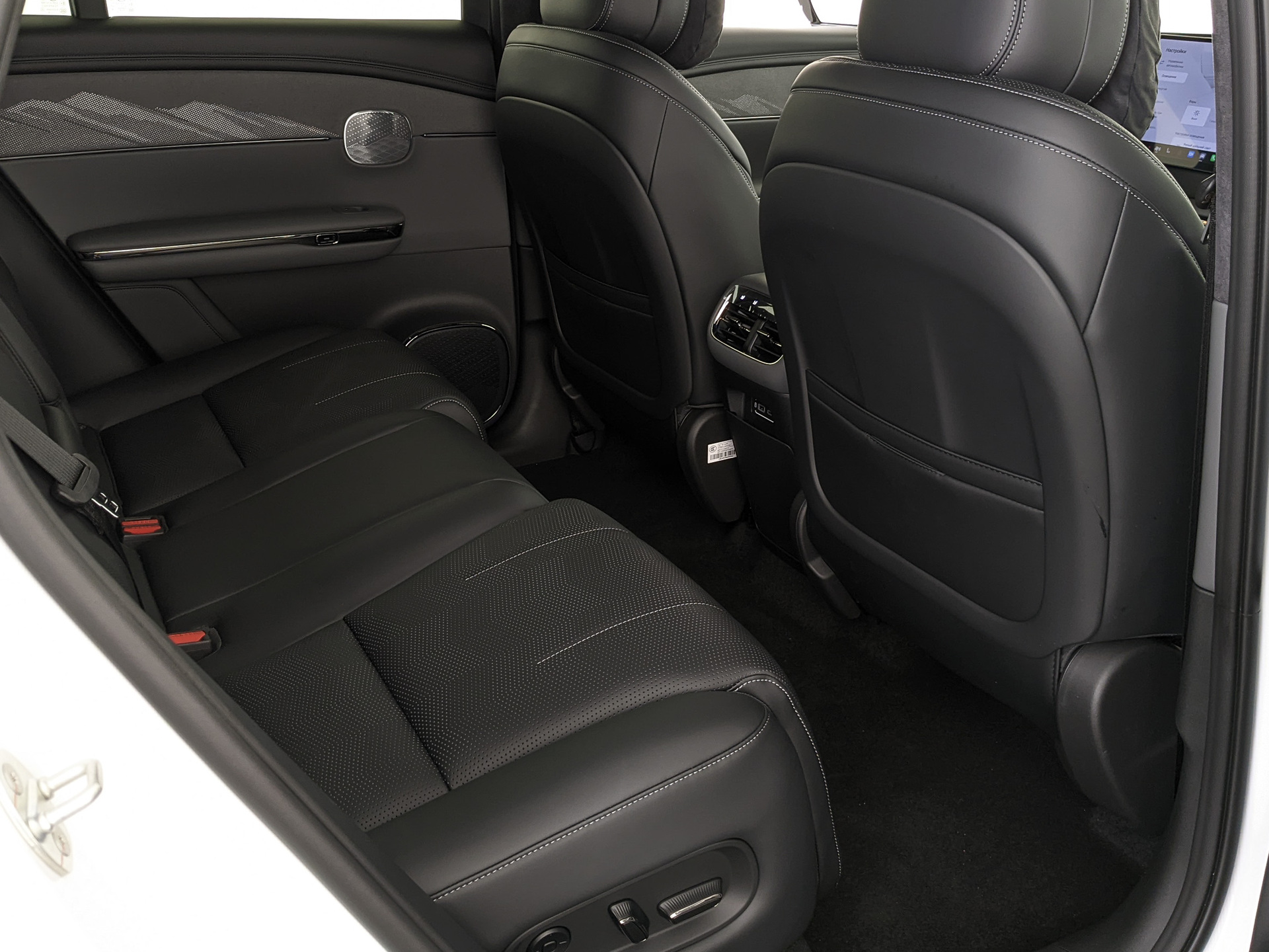 Фото GAC S7 SX Premium 1.5ELH/122 36.3кВт 4WD