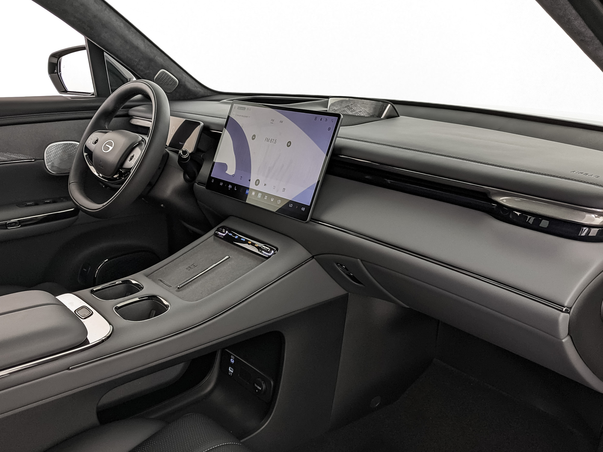 Фото GAC S7 SX Premium 1.5ELH/122 36.3кВт 4WD