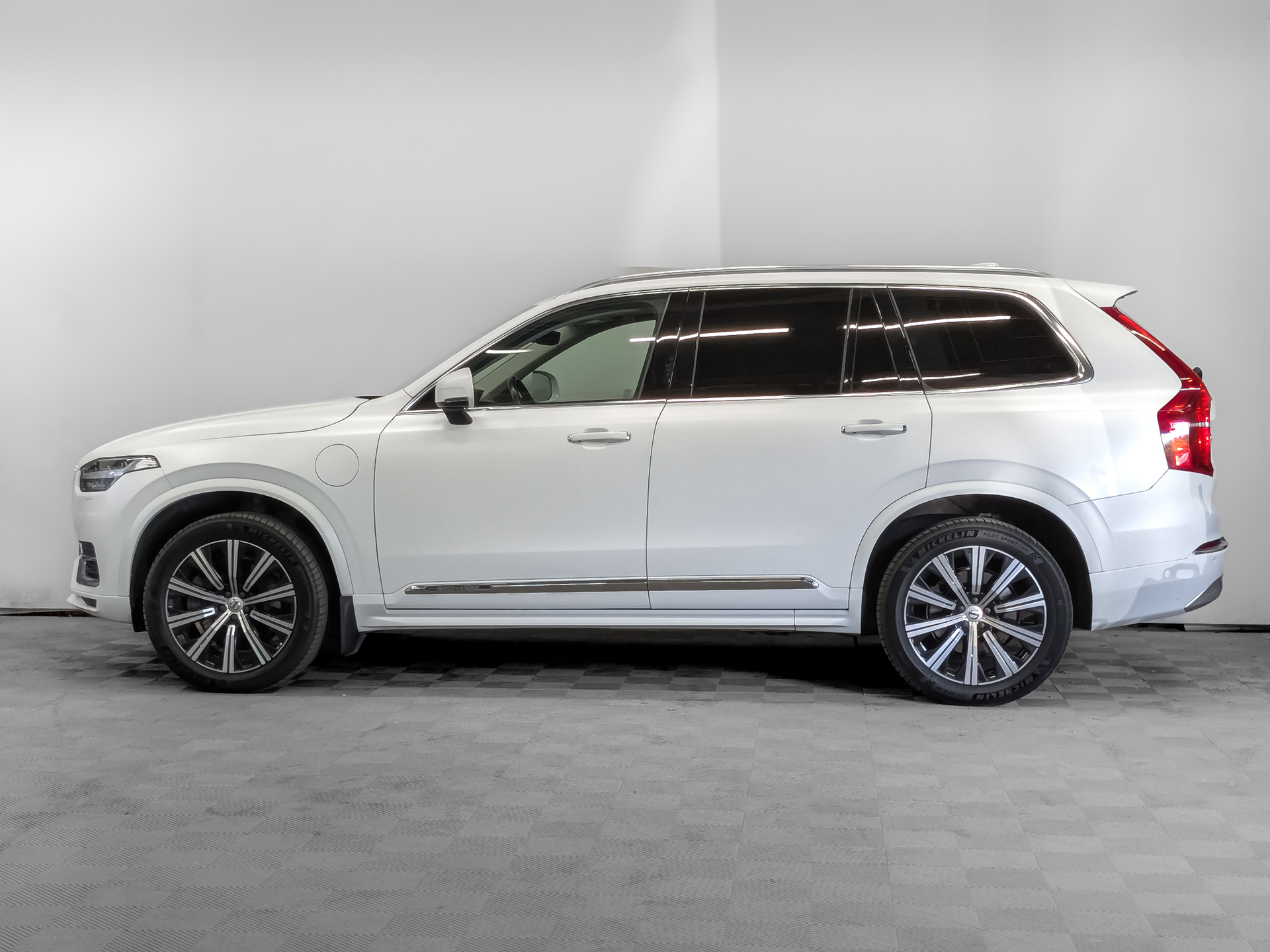 VOLVO XC90 2.00 (358 л.с), автомат, 2021, пробег 96 968 км