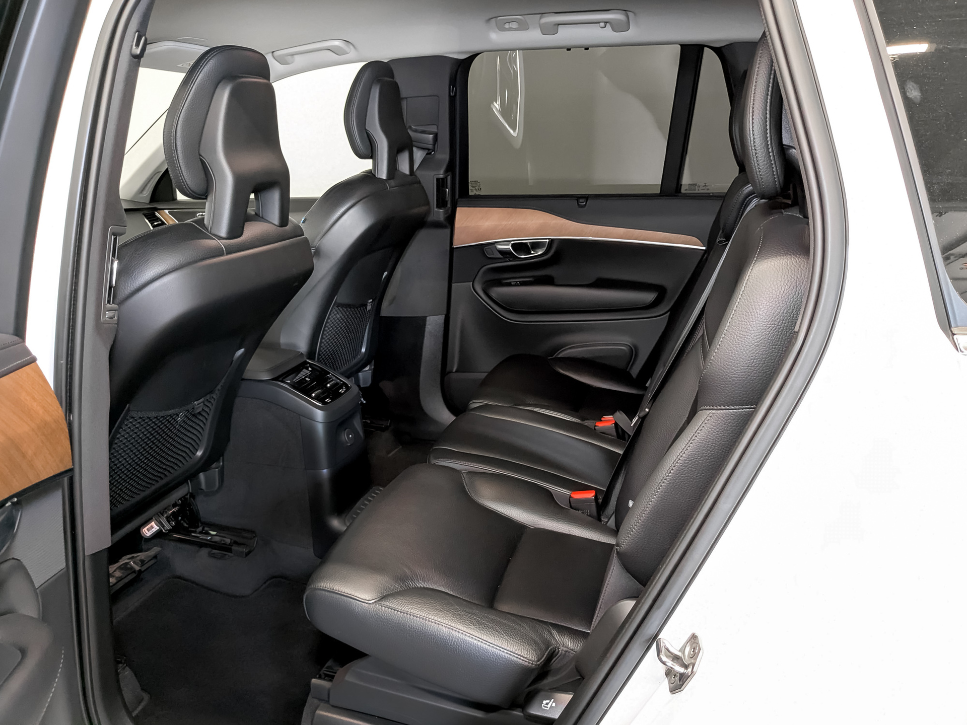 VOLVO XC90 2.00 (358 л.с), автомат, 2021, пробег 96 968 км