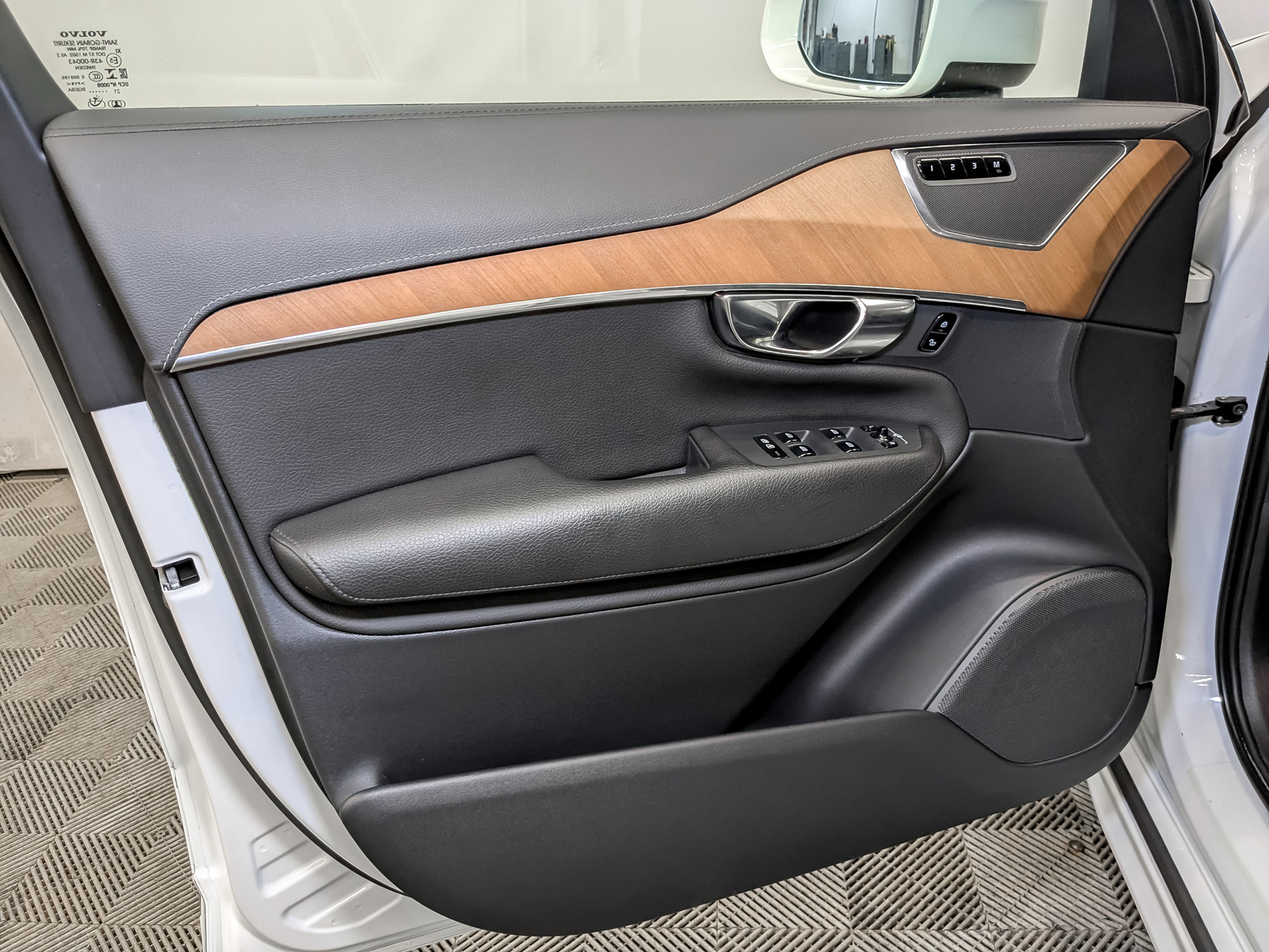 VOLVO XC90 2.00 (358 л.с), автомат, 2021, пробег 96 968 км